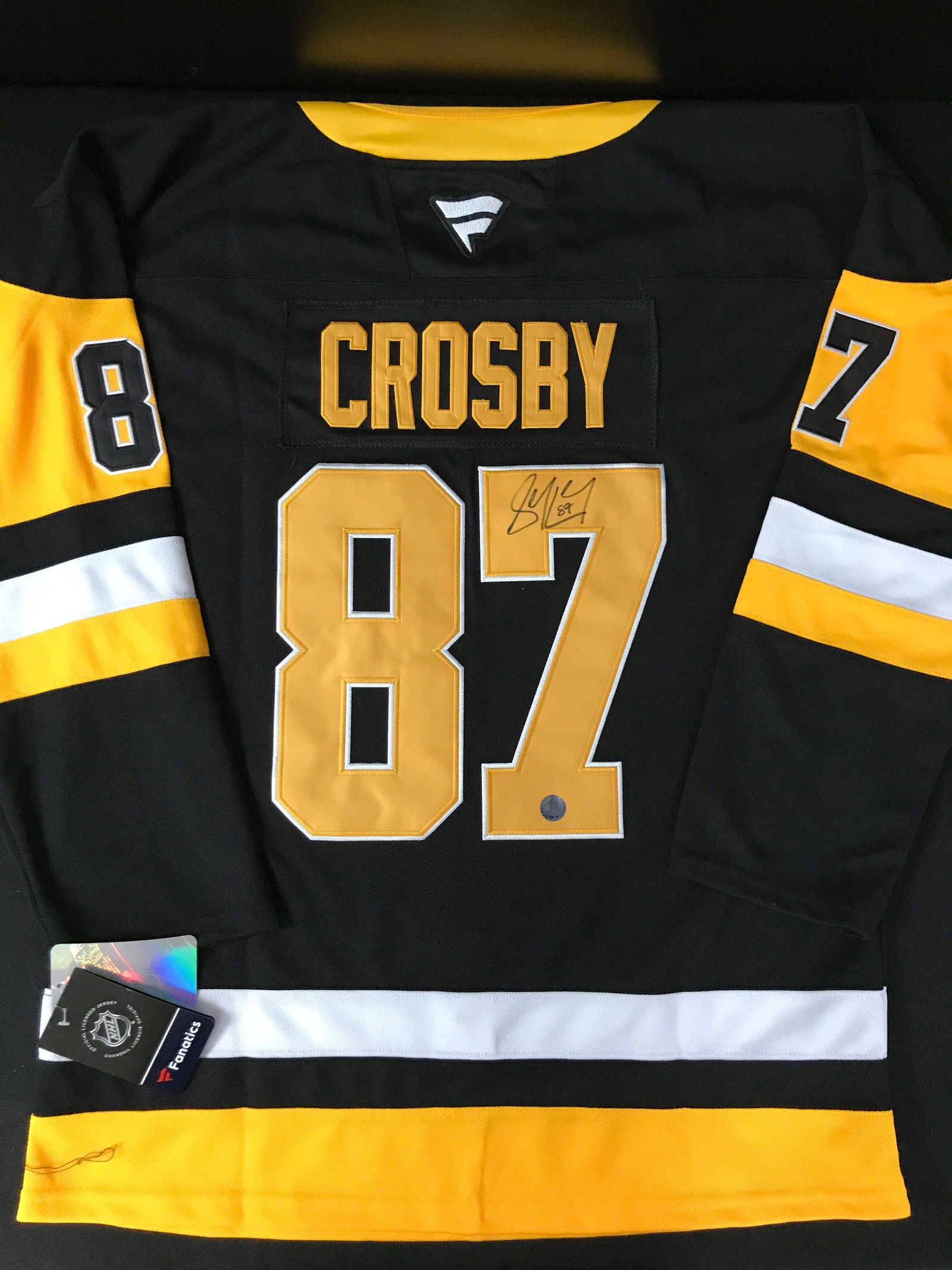 SIDNEY CROSBY PITTSBURGH PENGUINS SIGNED JERSEY (KB AUTHENTICS COA) (1 of 3)