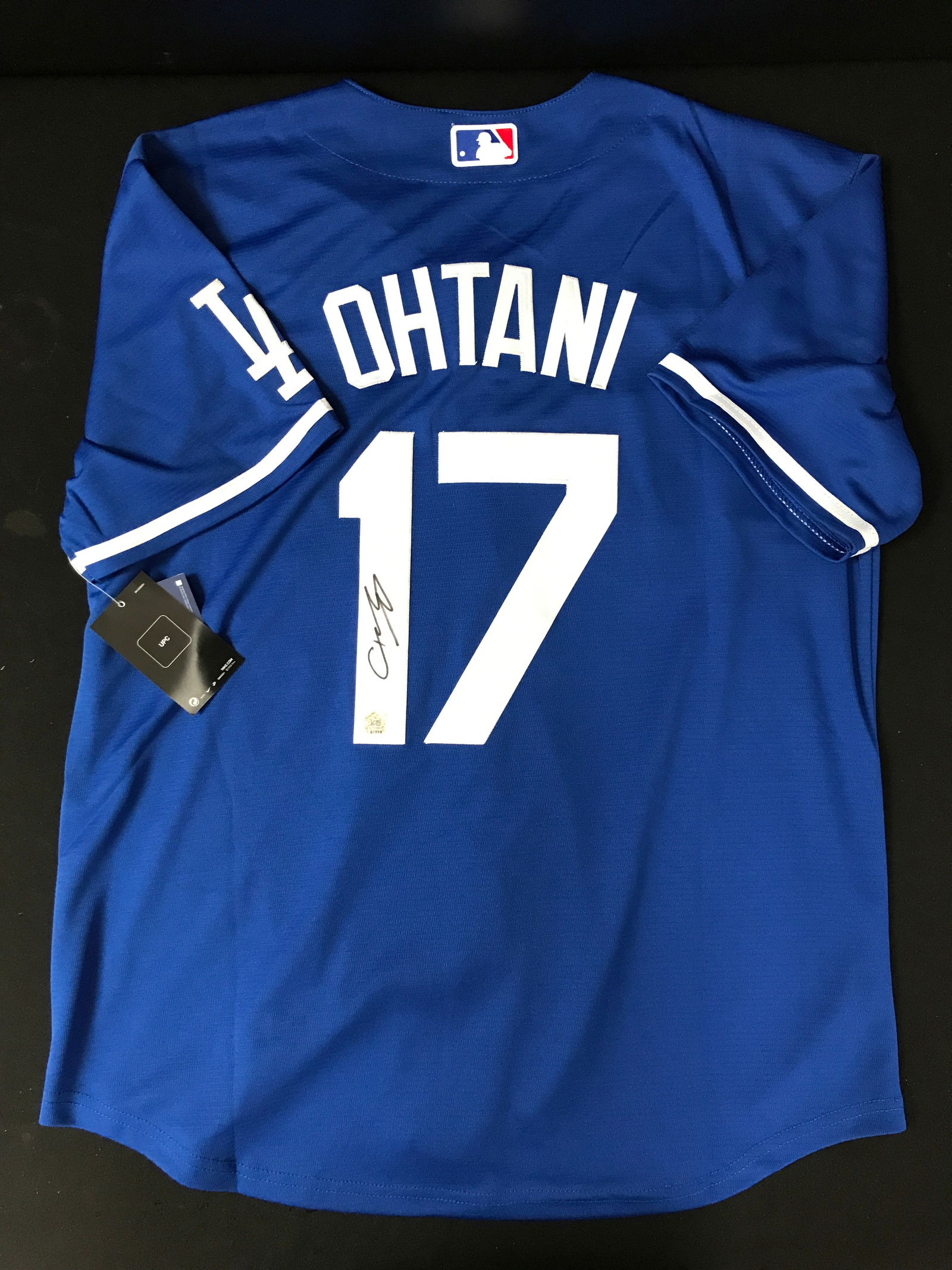 NEW WITH TAGS SHOHEI OHTANI SIGNED L.A DODGERS BASEBALL JERSEY (KB AUTHENTICS COA) (1 of 3)