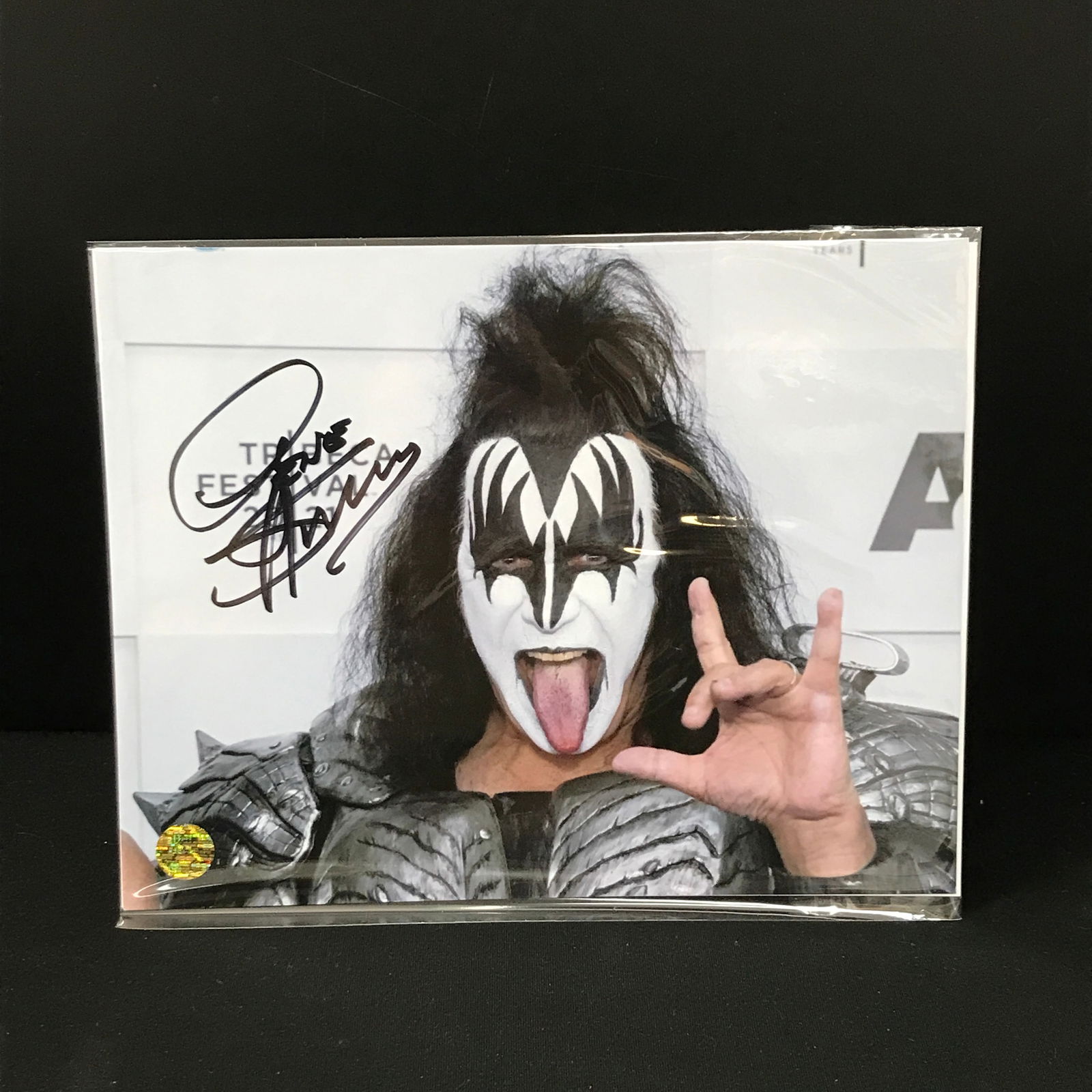 GENE SIMMONS SIGNED 8X10 (ELITE AUTHENTICATION COA) (1 of 2)