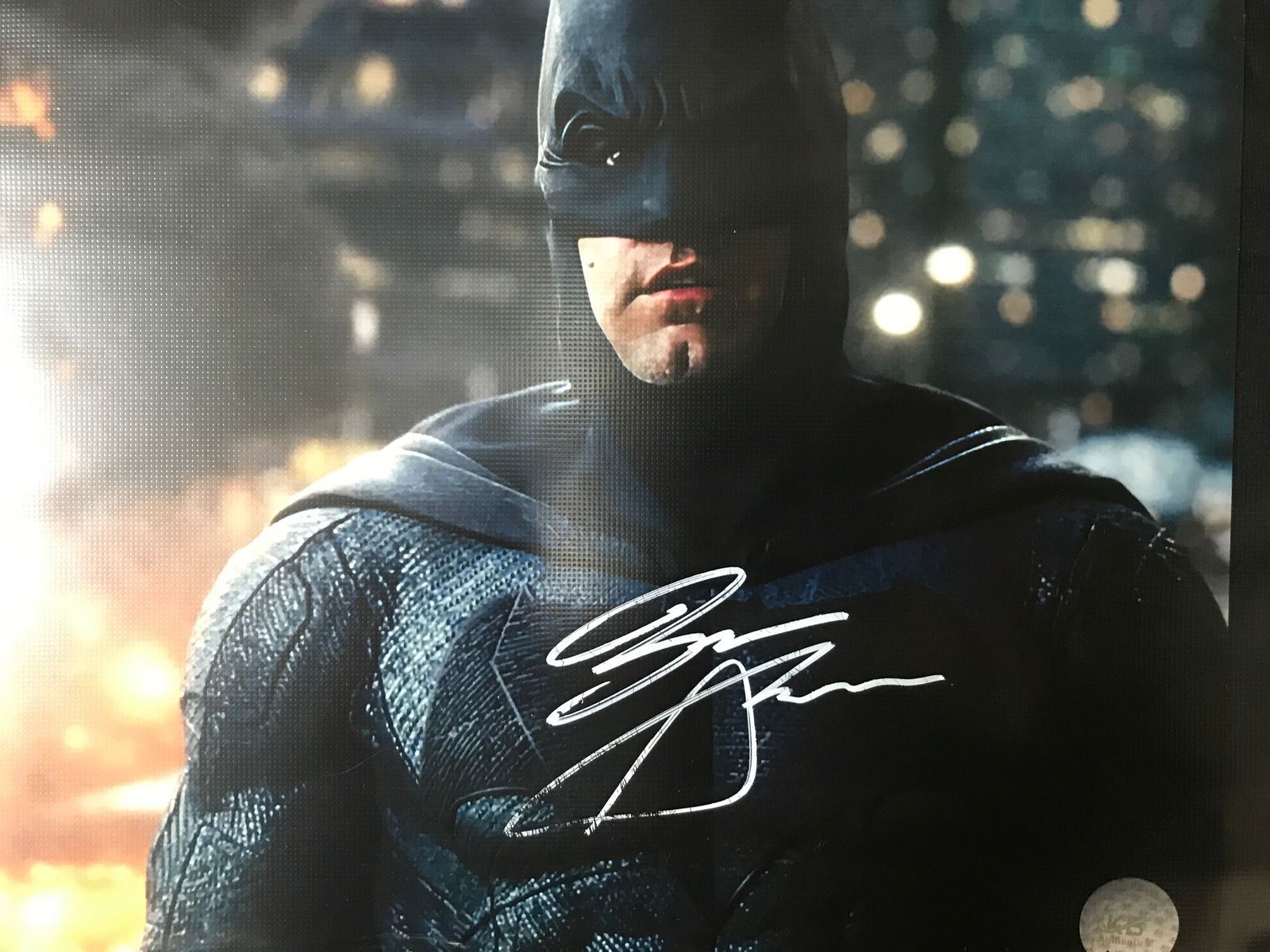 BEN AFFLECK 'BATMAN' SIGNED 8X10 (KB COA) (1 of 1)