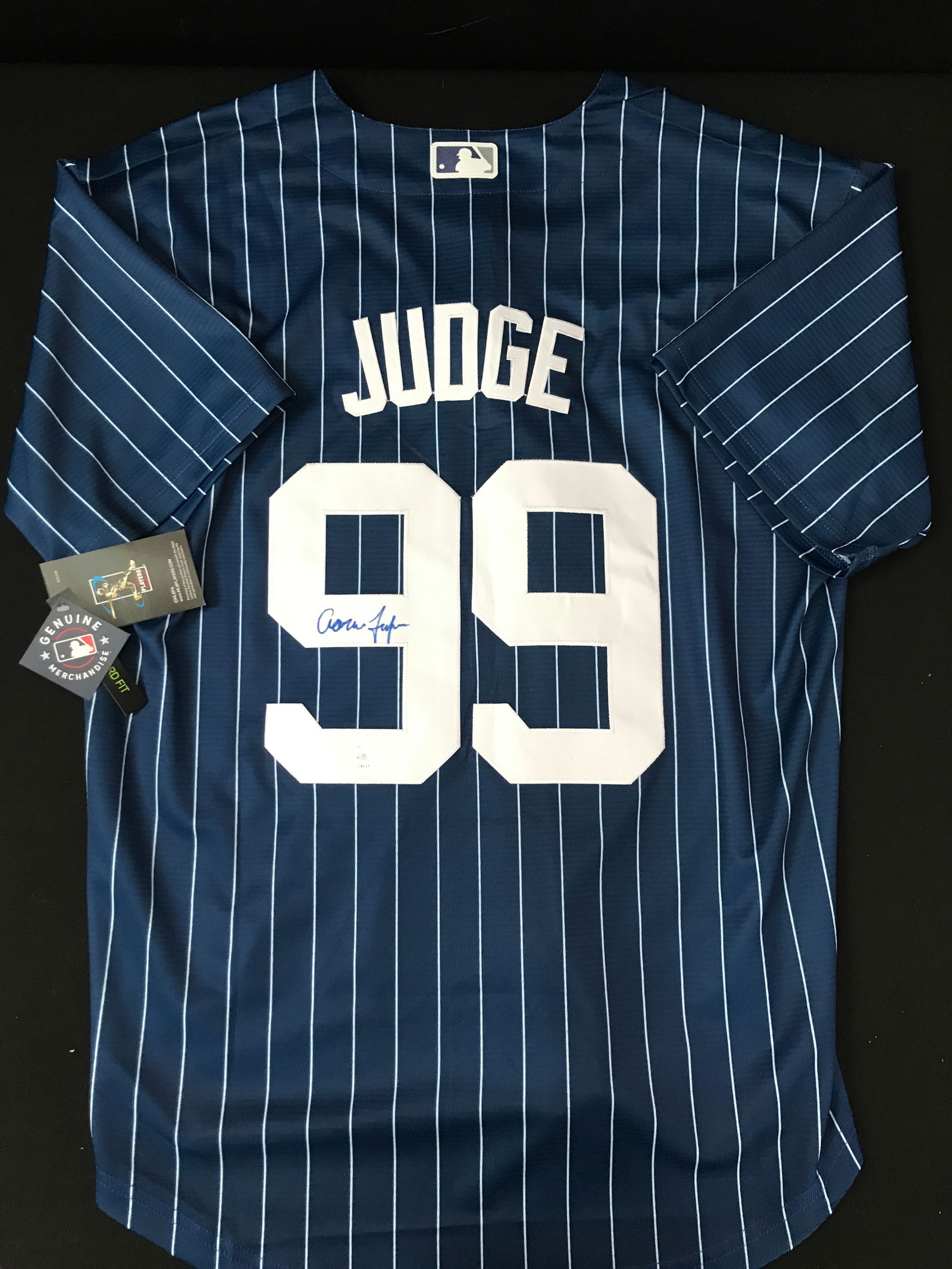 AARON JUDGE SIGNED NEW YORK YANKEES JERSEY (KB COA) (1 of 3)