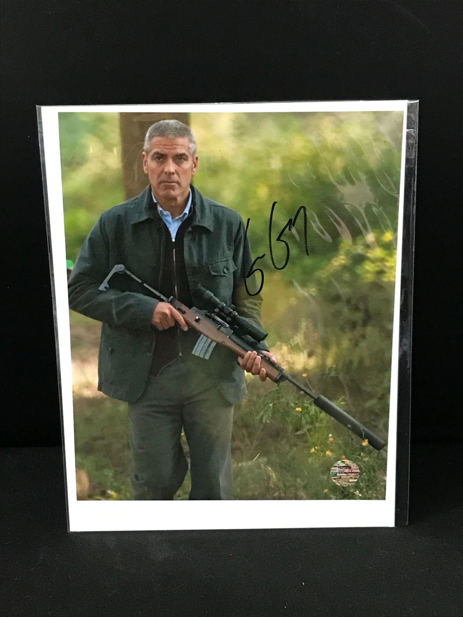 GEORGE CLOONEY SIGNED 8X10 (ELITE AUTHENTICATION COA) (1 of 2)
