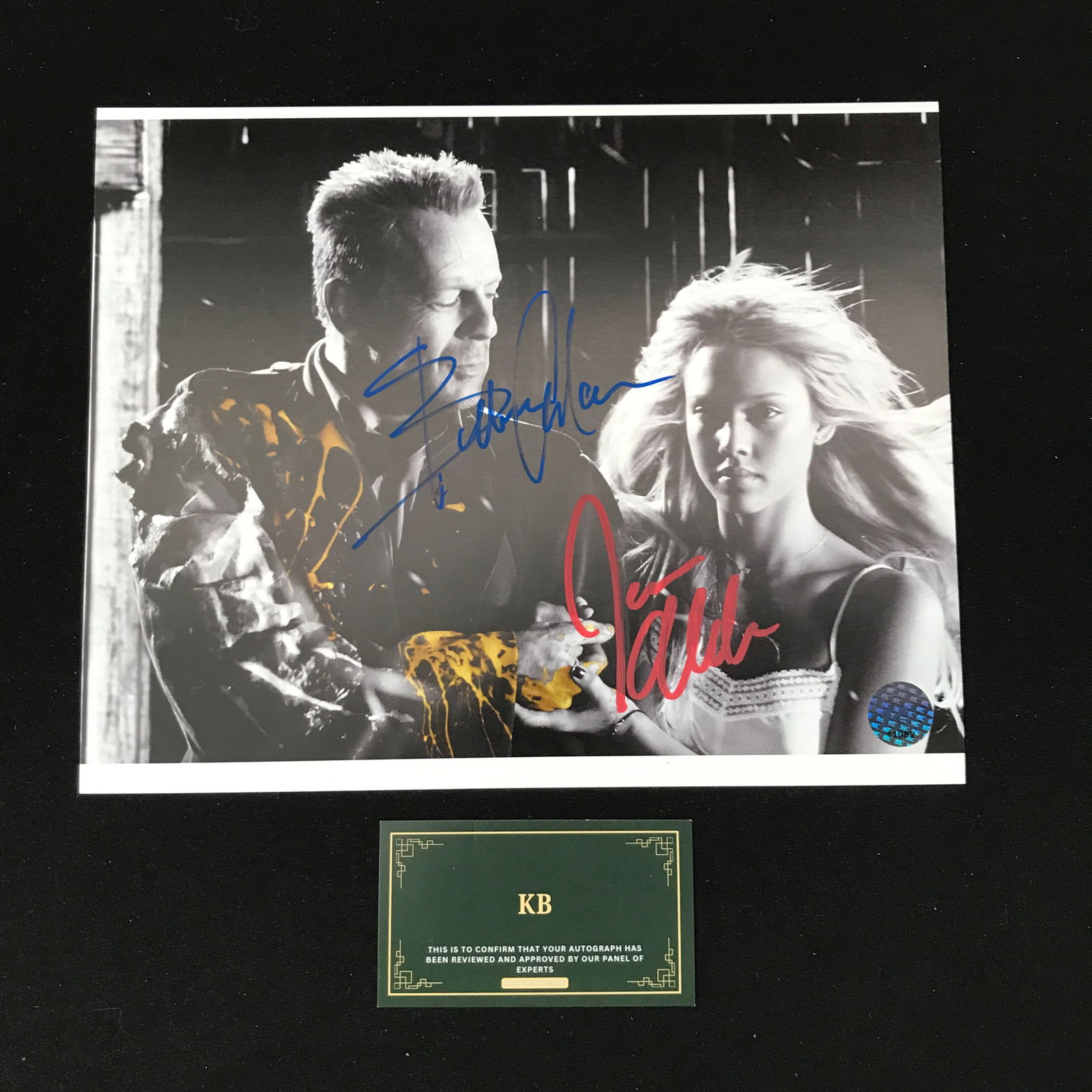 BRUCE WILLIS AND JESSICA ALBA DUAL SIGNED SIN CITY 8X10 (KB COA) (1 of 1)