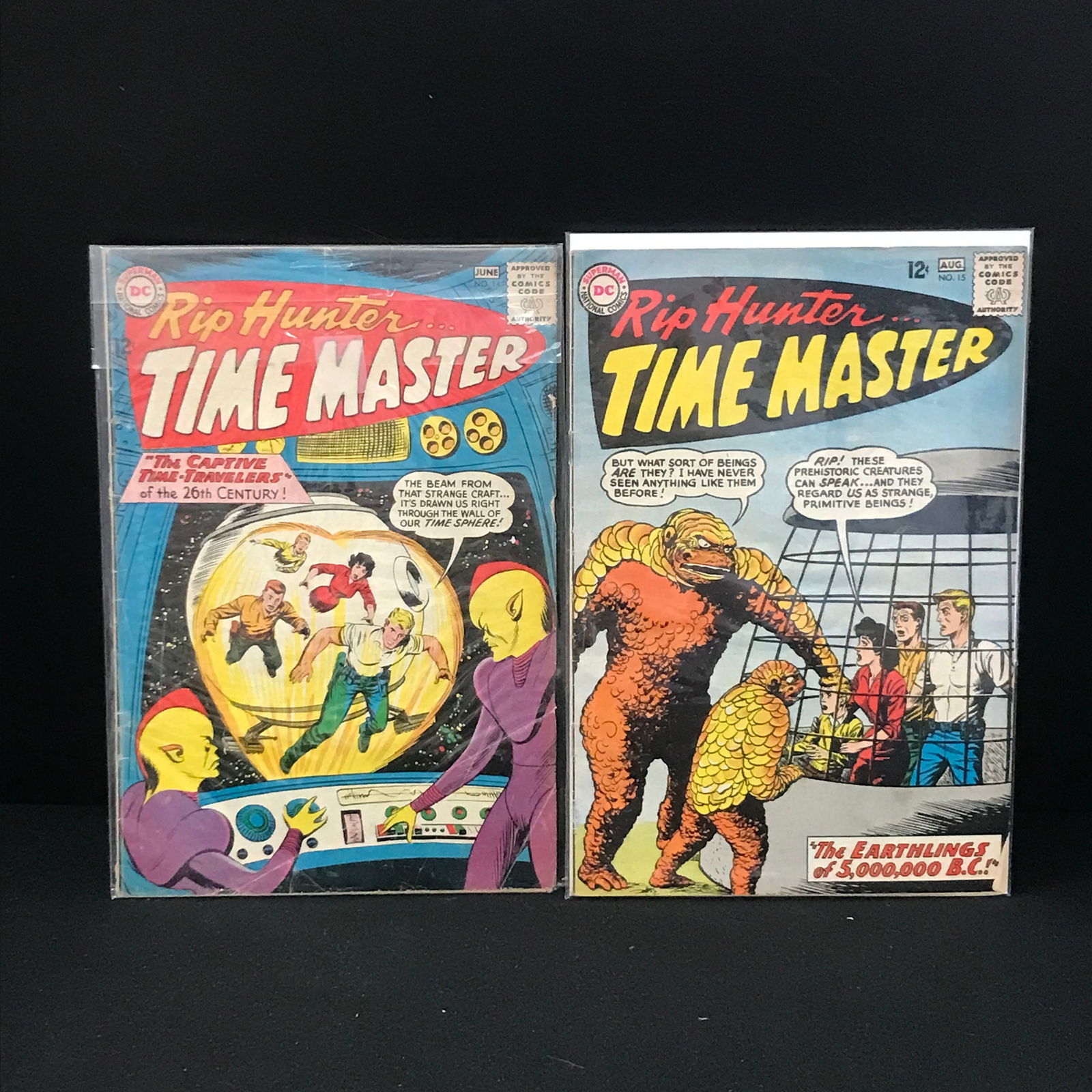 LOT OF 2 TIME MASTER COMICS (DC COMICS) (1 of 1)