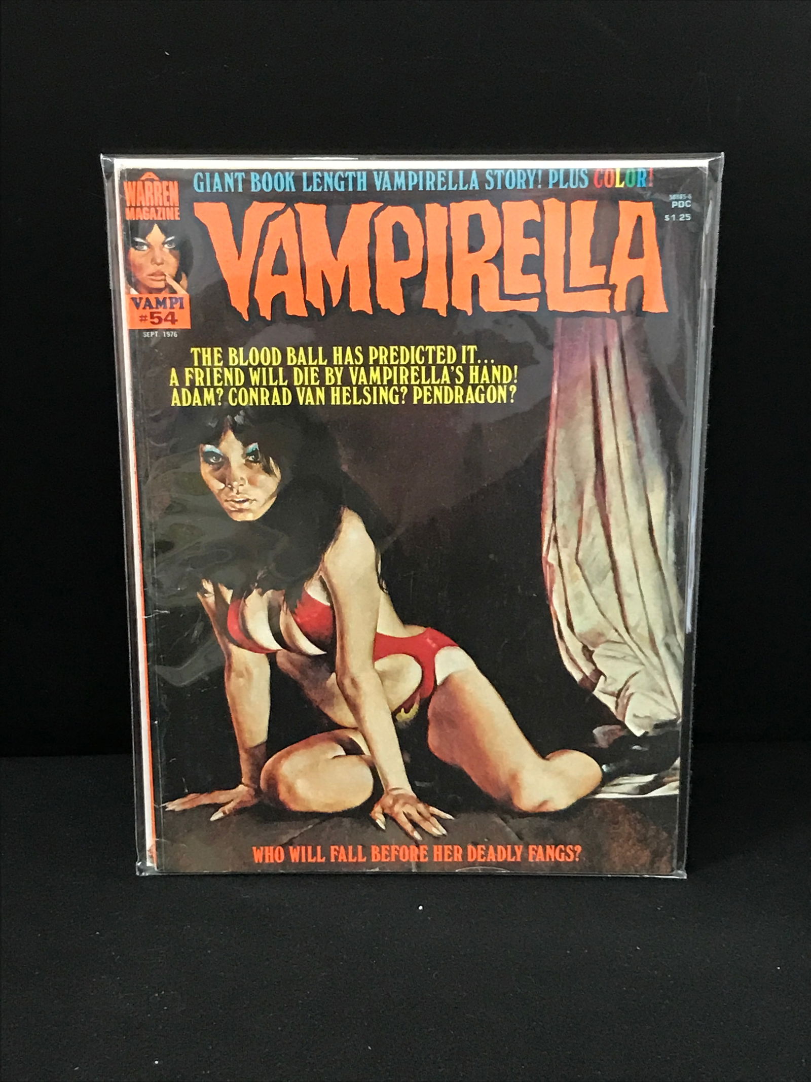 A WARREN MAGAZINE NO.54 VAMPIRELLA (1 of 1)