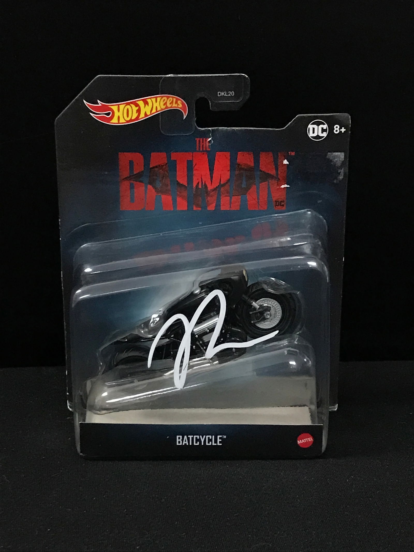 ROBERT PATTISON SIGNED THE BATMAN HOT WHEELS CAR (KB COA) (1 of 2)