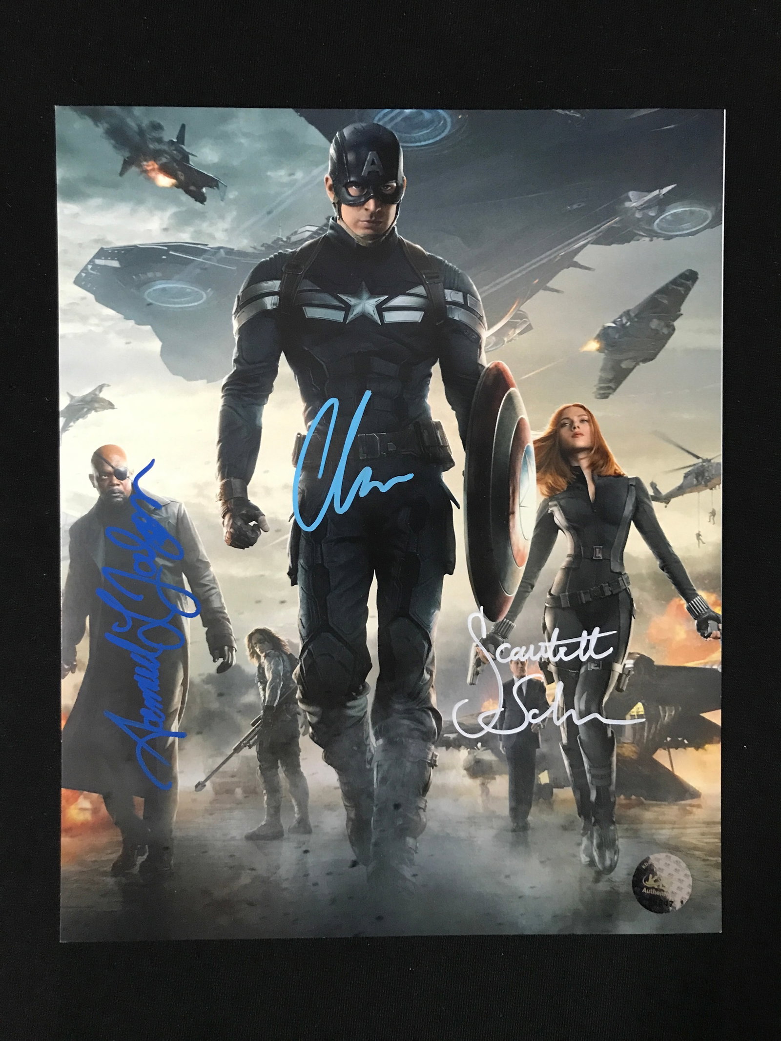 CHRIS EVANS, SCARLET JOHANSSON AND SAMUEL L JACKSON SIGNED 8X10 - KB COA (1 of 1)