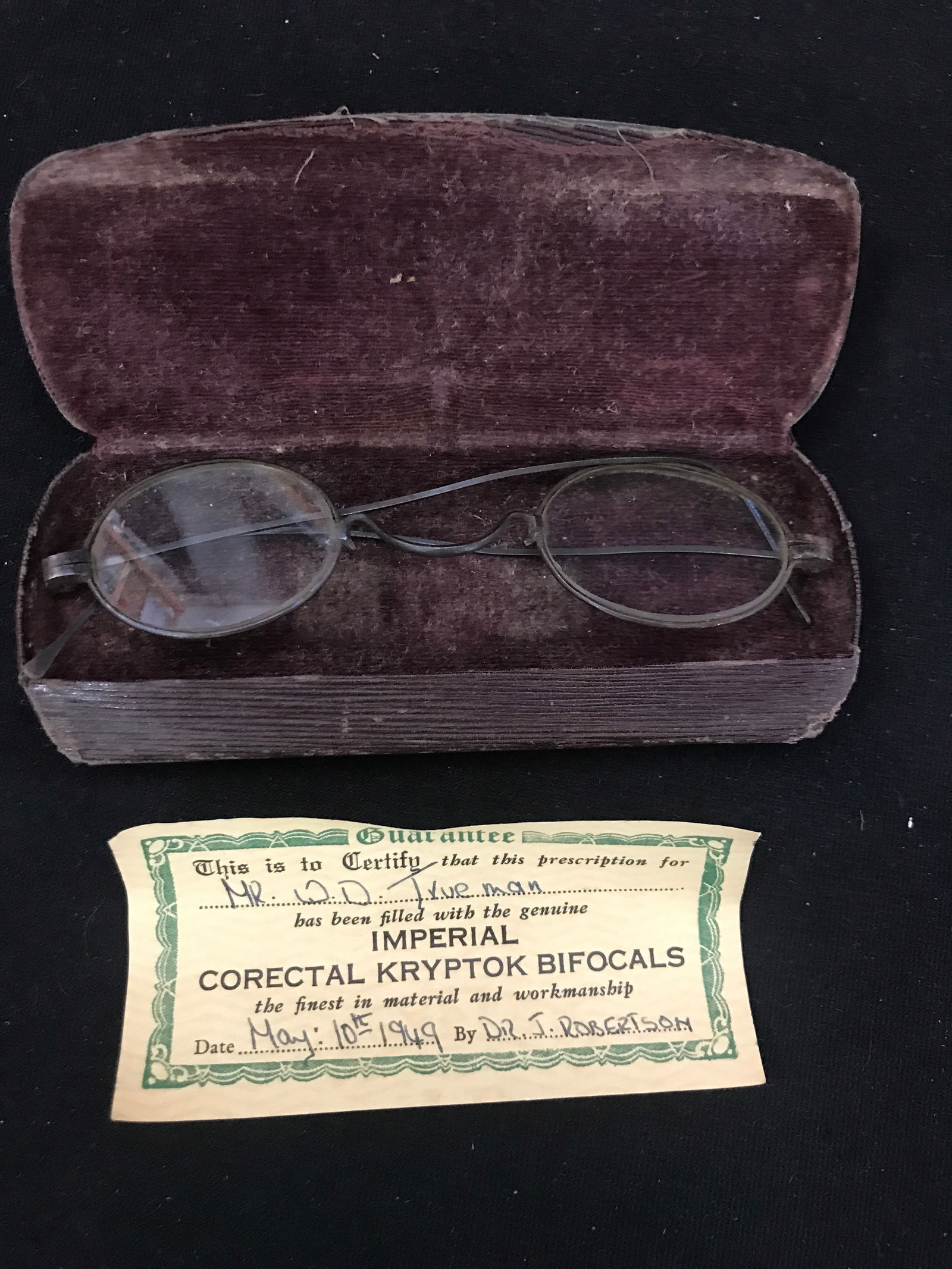 VINTAGE BIFOCALS WITH ORIGINAL CASE AND PAPER WORK: Prices are in Canadian dollars