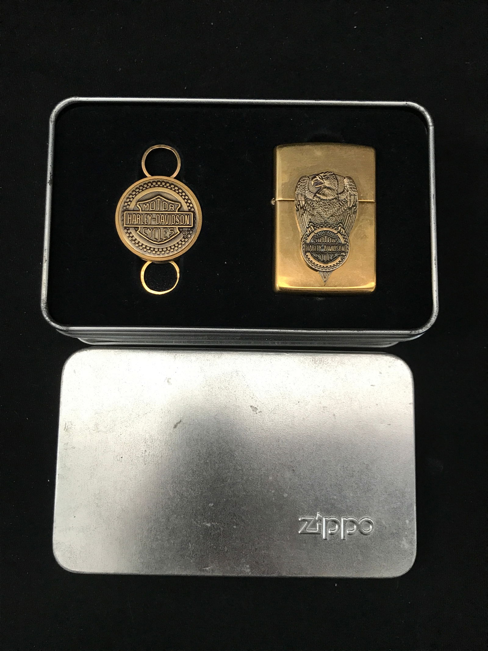 BRAND NEW HARLEY DAVIDSON LIGHTER AND KEY HOLDER IN CASE: Prices are in Canadian dollars