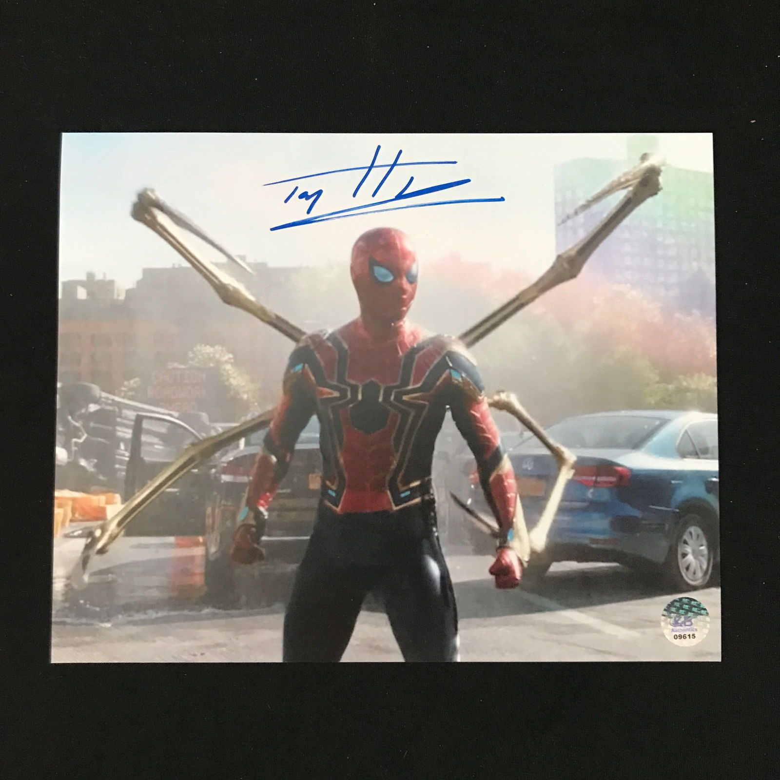 TOM HOLLAND SIGNED SPIDERMAN 8X10 - KB COA (1 of 1)