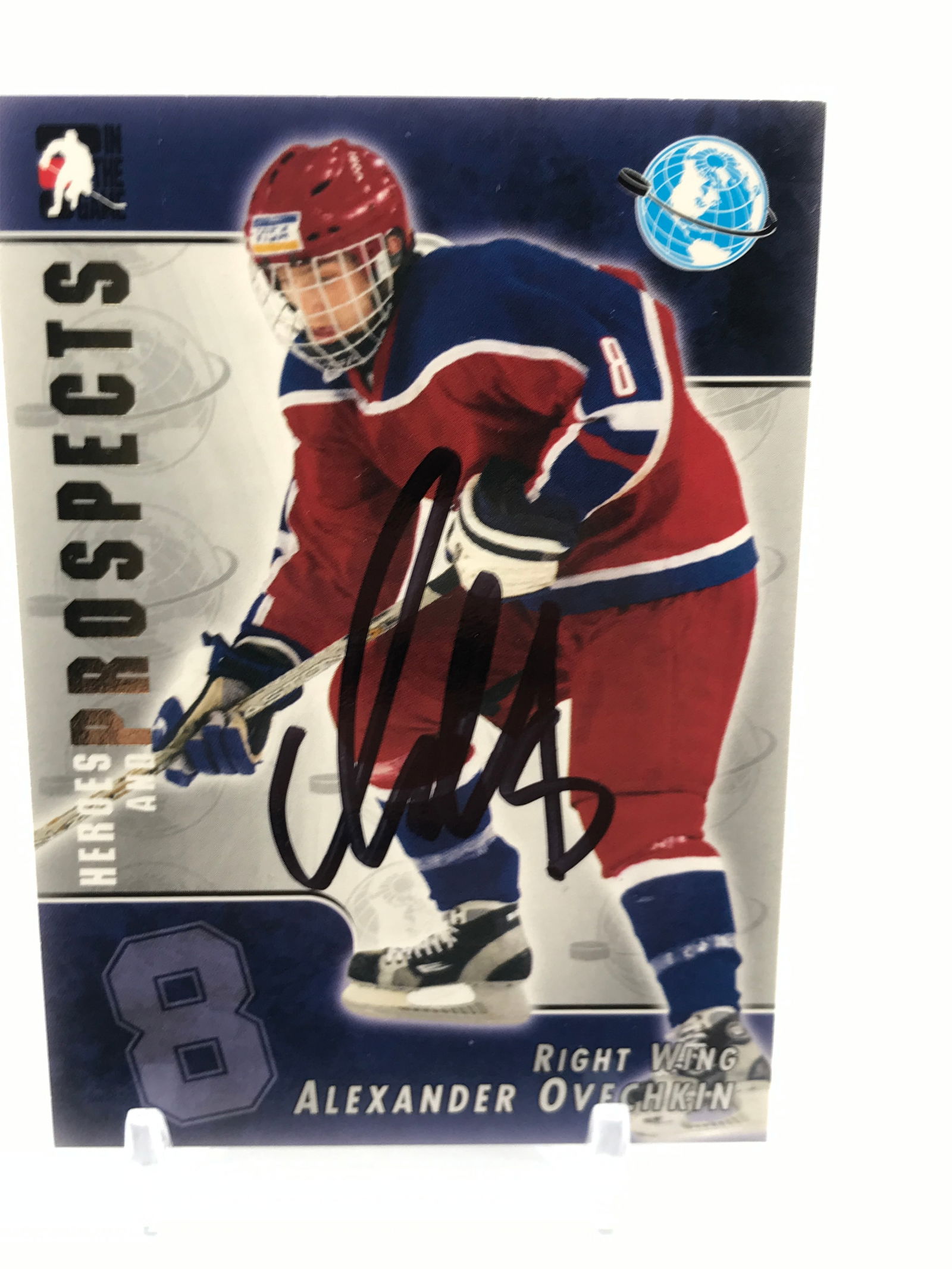 ALEXANDER OVECHKIN SIGNED HEROES AND PROSPECTS TRADING CARD (1 of 1)