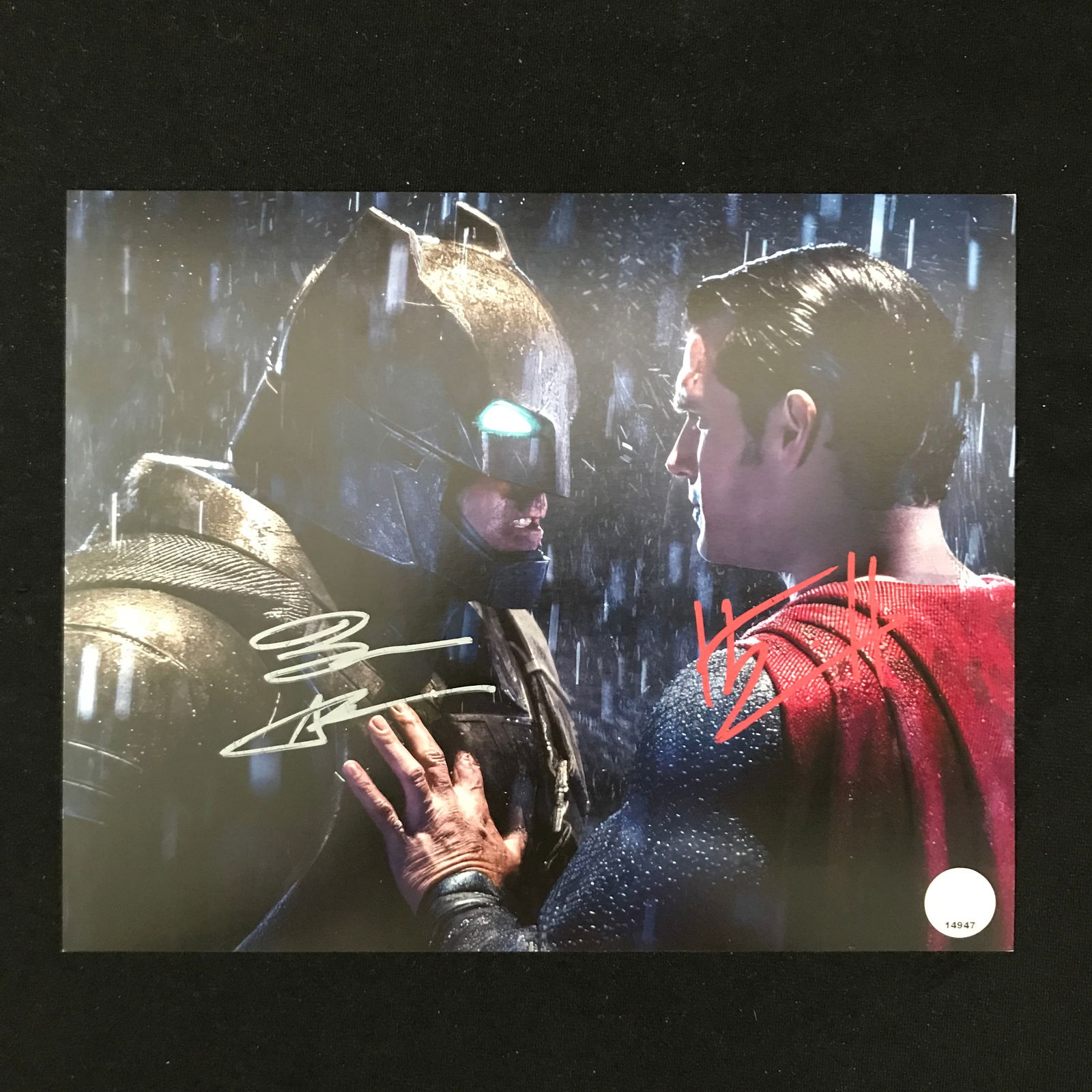 BEN AFFLECK AND HENRY CAVILL SIGNED BATMAN VS SUPERMAN 8X10 - KB COA (1 of 1)