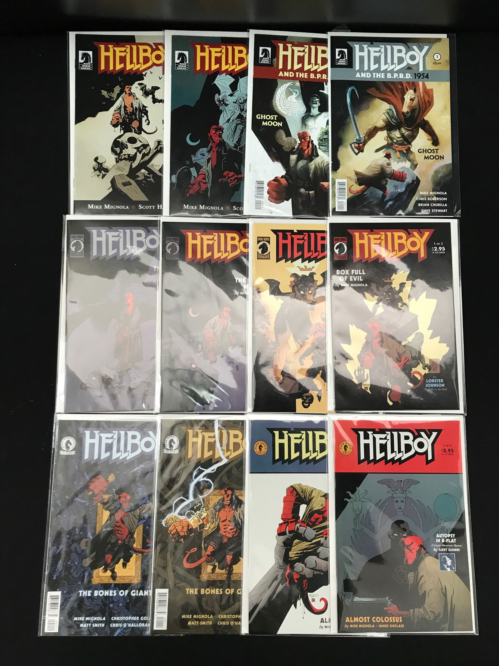 LOT OF 12 HELLBOY COMICS (DARK HORSE COMICS) (1 of 1)