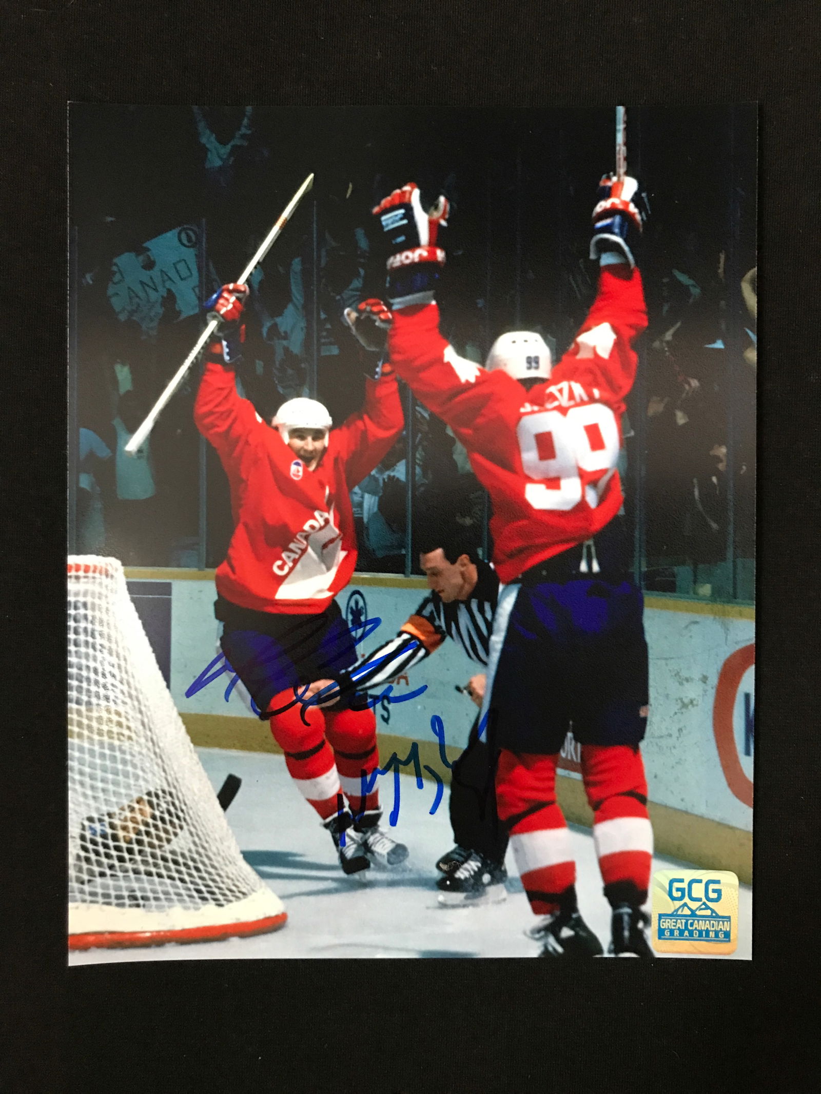 MARIO LEMIEUX AND WAYNE GRETZKY SIGNED 8X10 PHOTO GCG COA (1 of 1)