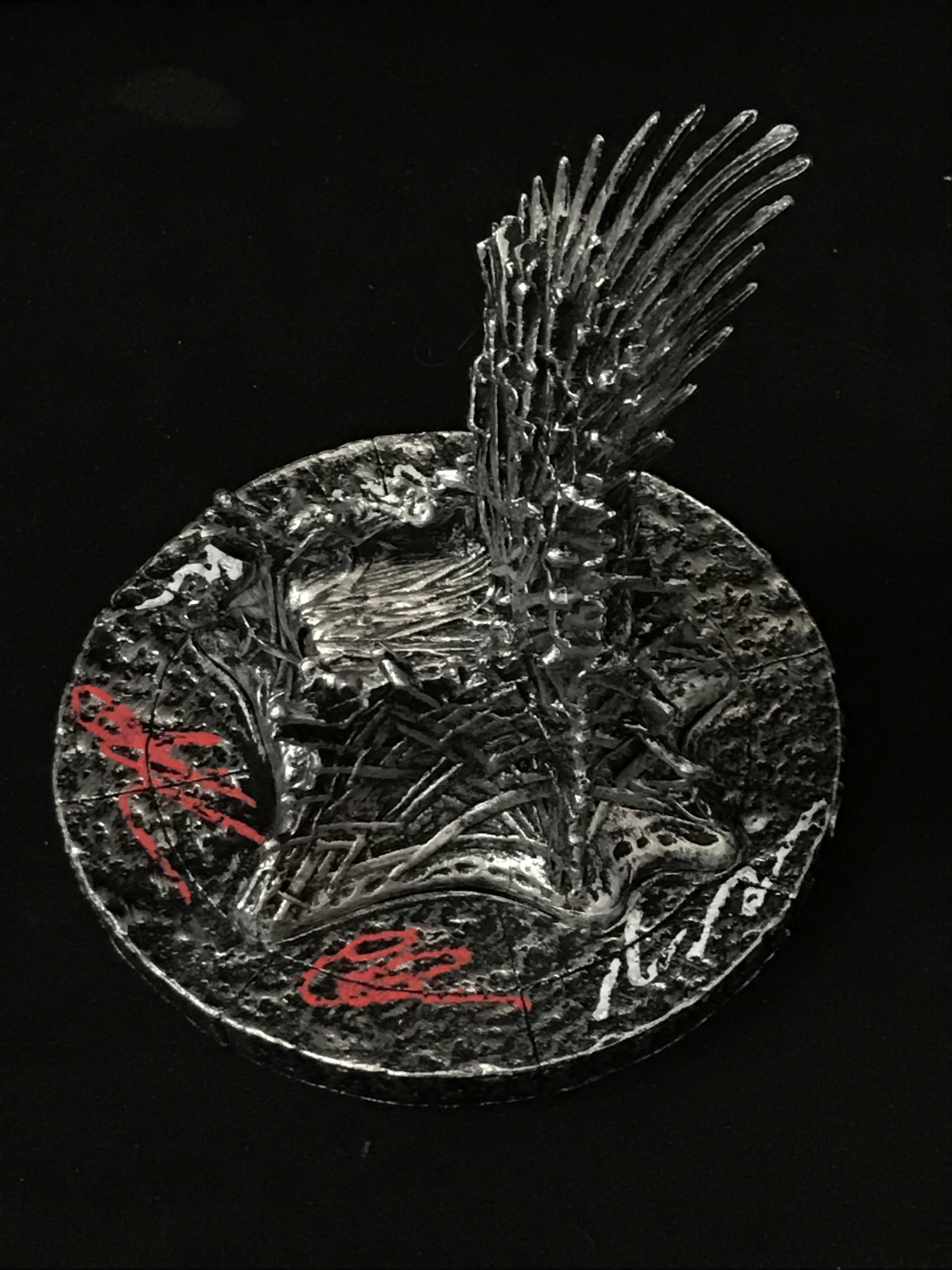 GAME OF THRONES IRON THRONE SIGNED BY 4 (CLARKE,MAMOA,DINKLAGE, HARRINGTON) WITH COA: Prices are in Canadian dollars