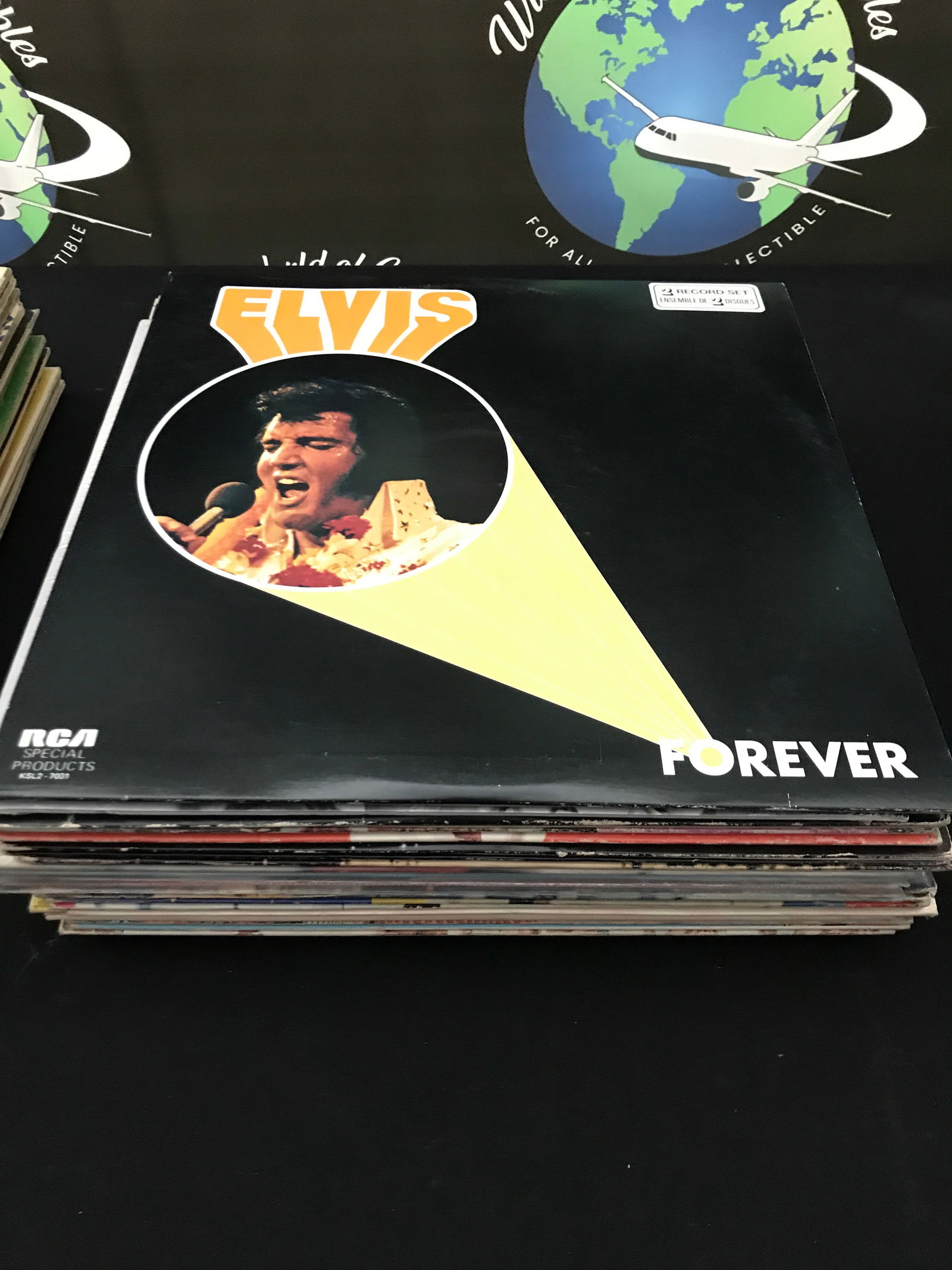 LOT OF 25 ELVIS RECORDS (ALL IN GOOD SHAPE) (1 of 1)