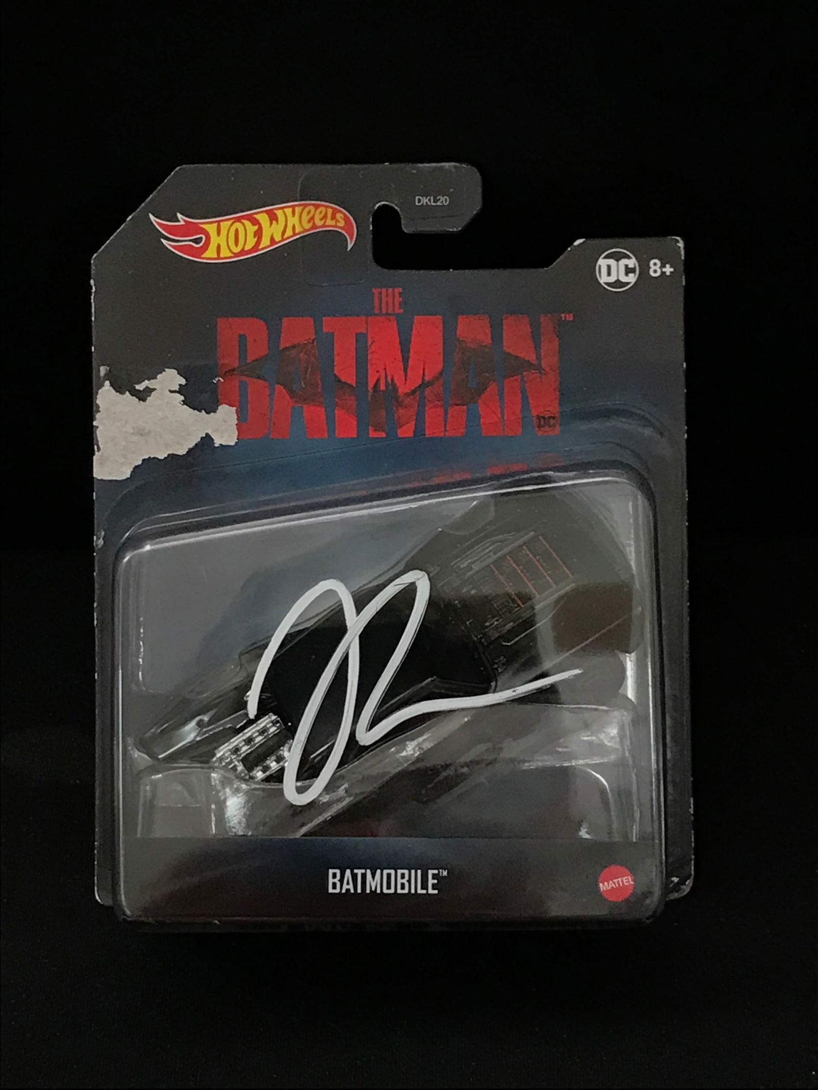 ROBERT PATTINSON SIGNED THE BATMAN HOT WHEELS CAR (KB COA) (1 of 2)