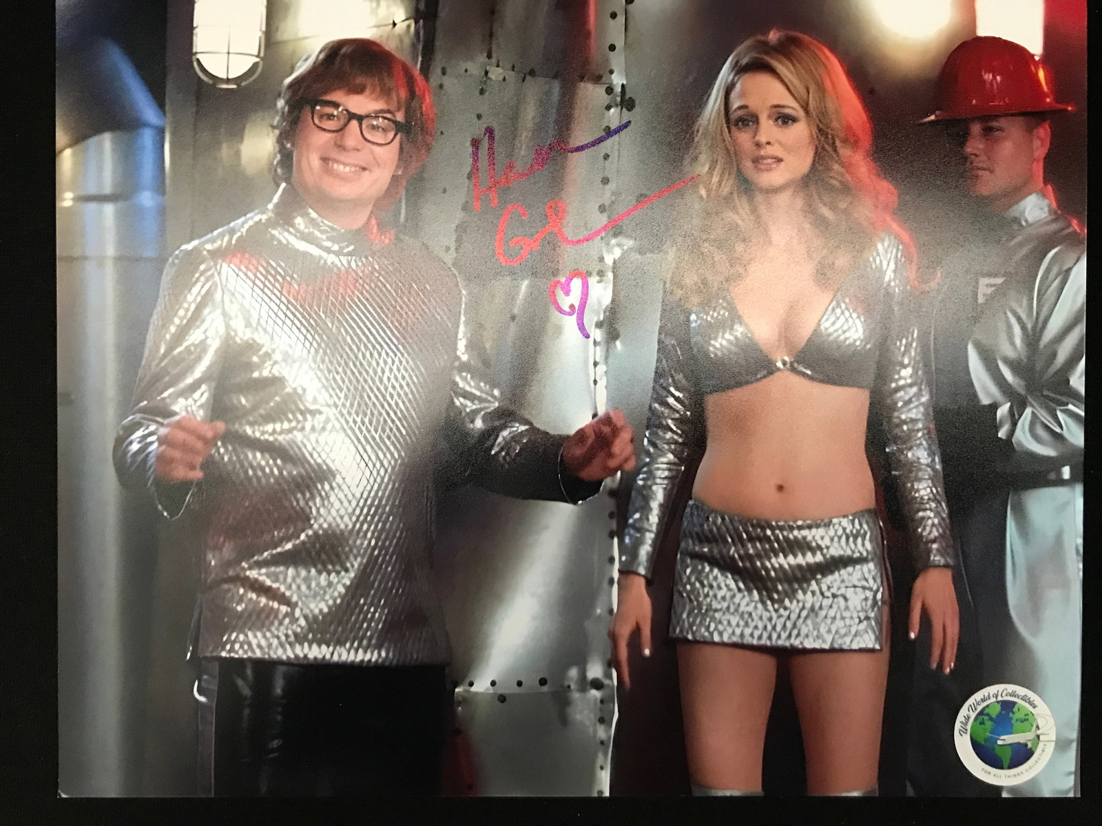 HEATHER GRAHAM SIGNED AUSTIN POWERS 8X10 - WWOC COA: Prices are in Canadian Dollars