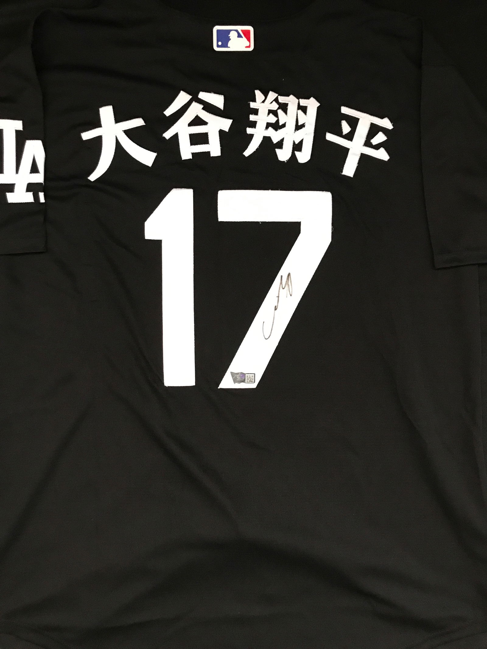 SHOHEI OHTANI SIGNED JAPANESE DODGERS JERSEY WITH COA: Prices are in Canadian dollars