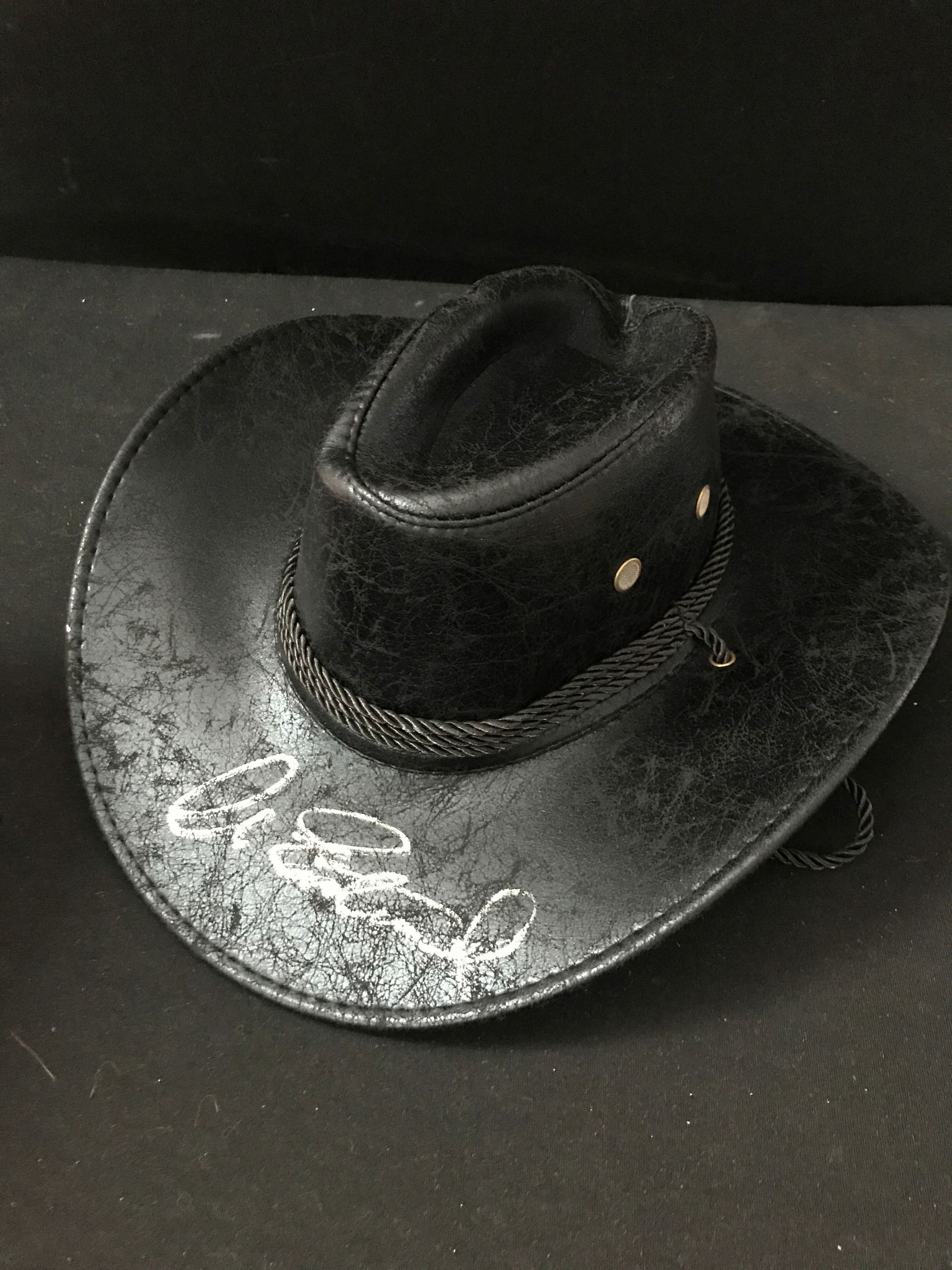 CLINT EASTWOOD SIGNED COWBOY HAT WITH COA (1 of 2)
