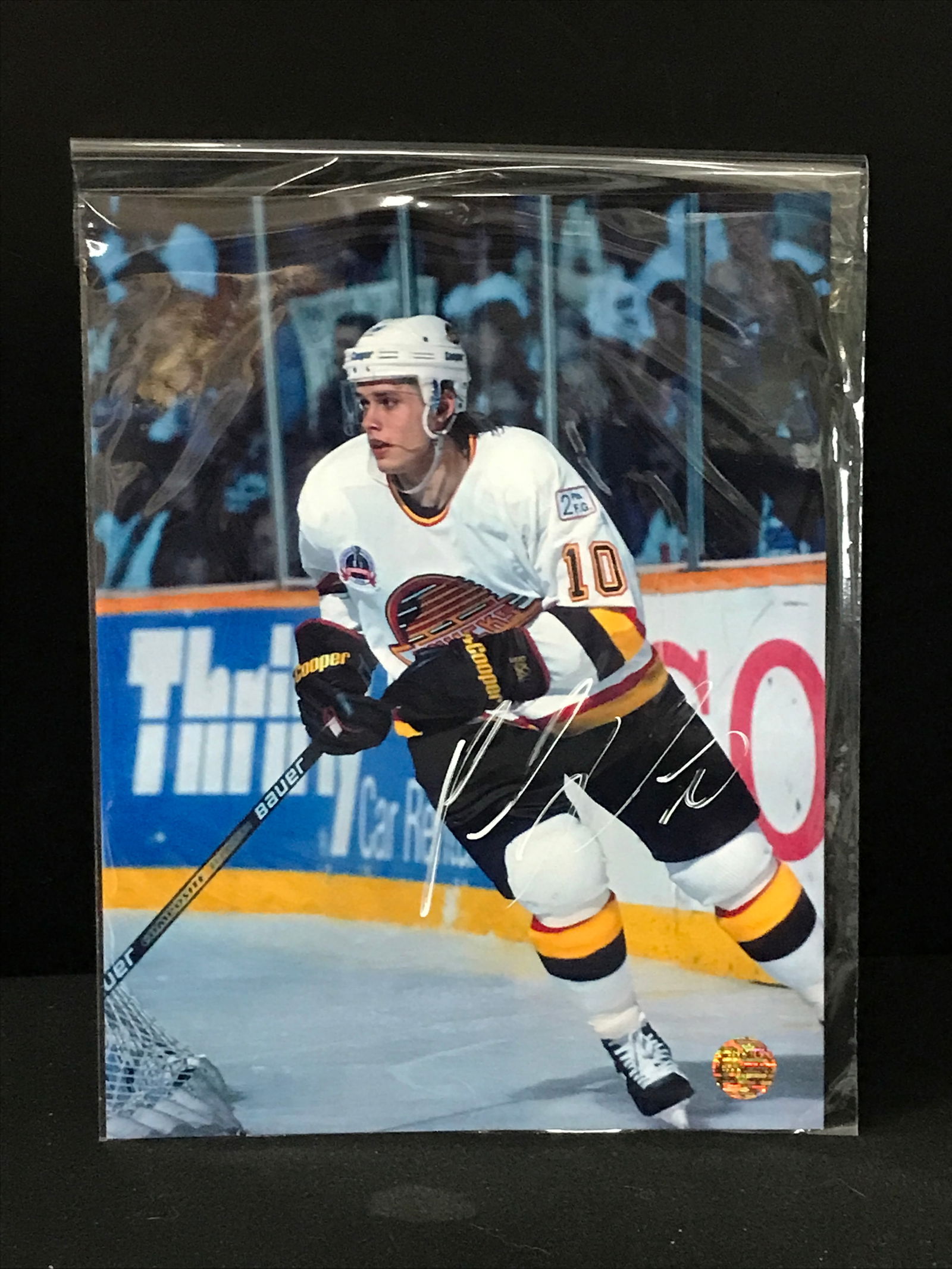 PAVEL BURE SIGNED 8X10 - ELITE AUTHENTICATION COA (1 of 2)