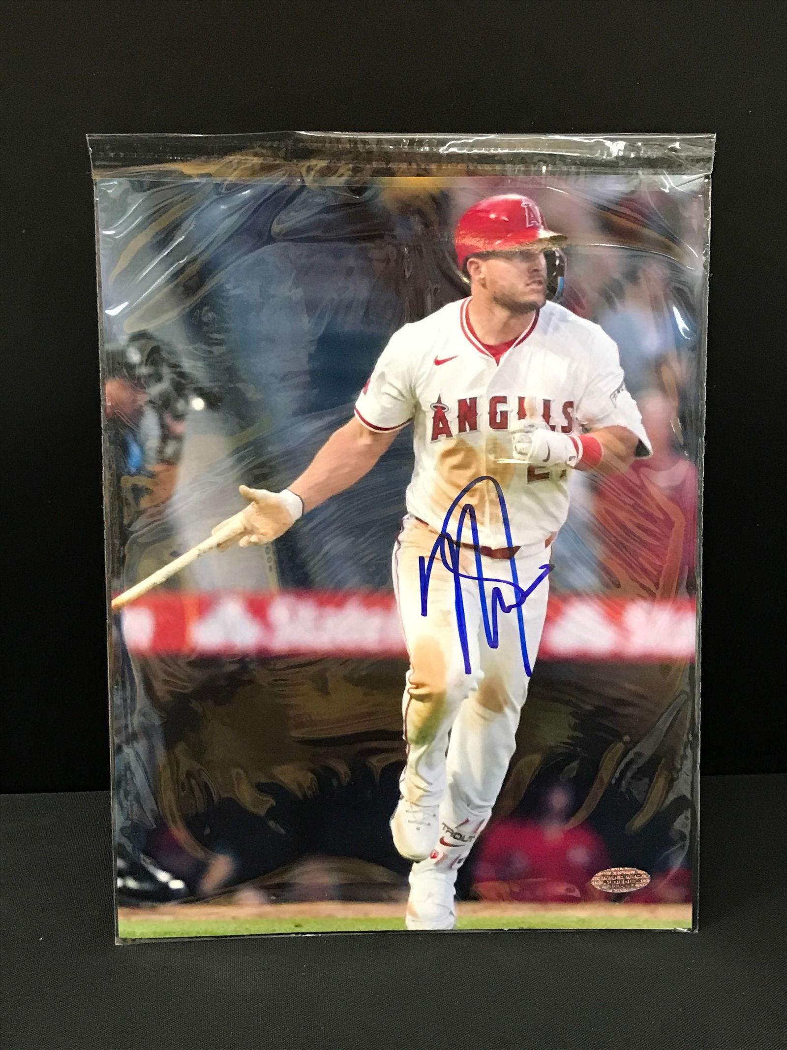 MIKE TROUT SIGNED CALIFORNIA ANGELS 8 X10 - TOTAL SPORTS AUTHENTICS COA (1 of 2)