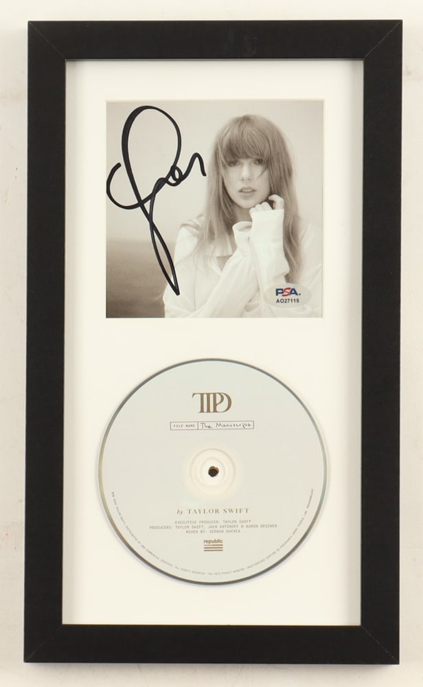 TAYLOR SWIFT SIGNED AND FRAMED CD SLEEVE - PSA COA (1 of 1)