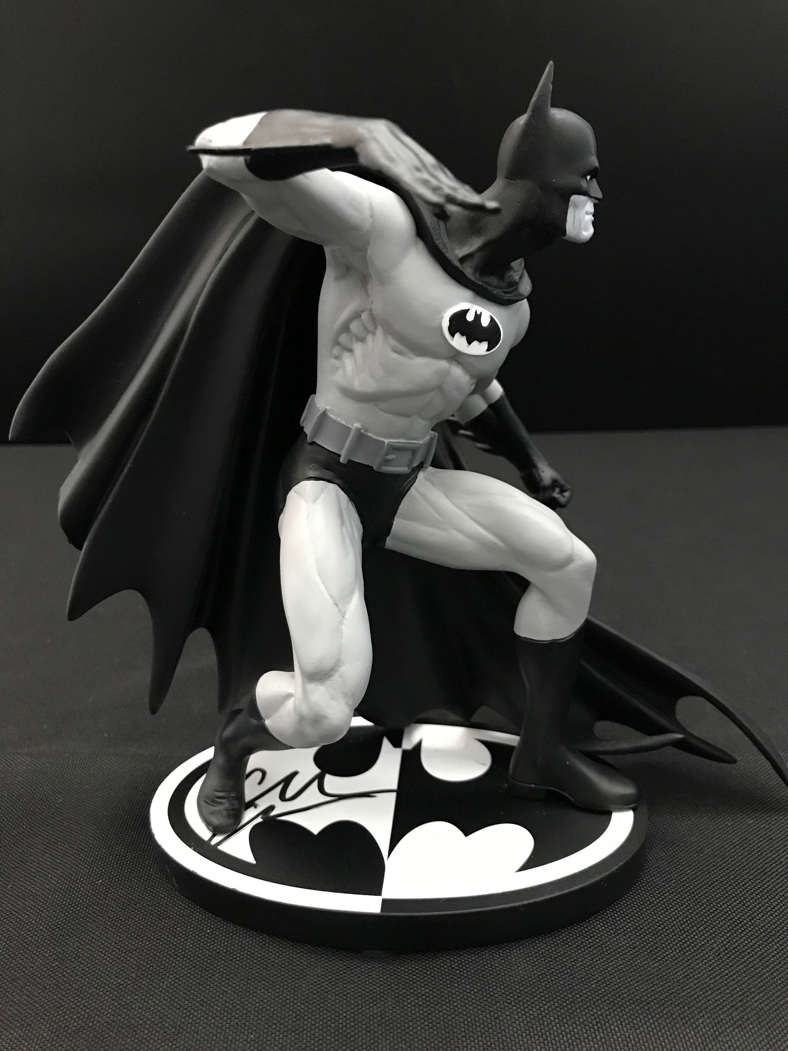CHRISTIAN BALE SIGNED BATMAN STATUE (KB COA) (1 of 2)