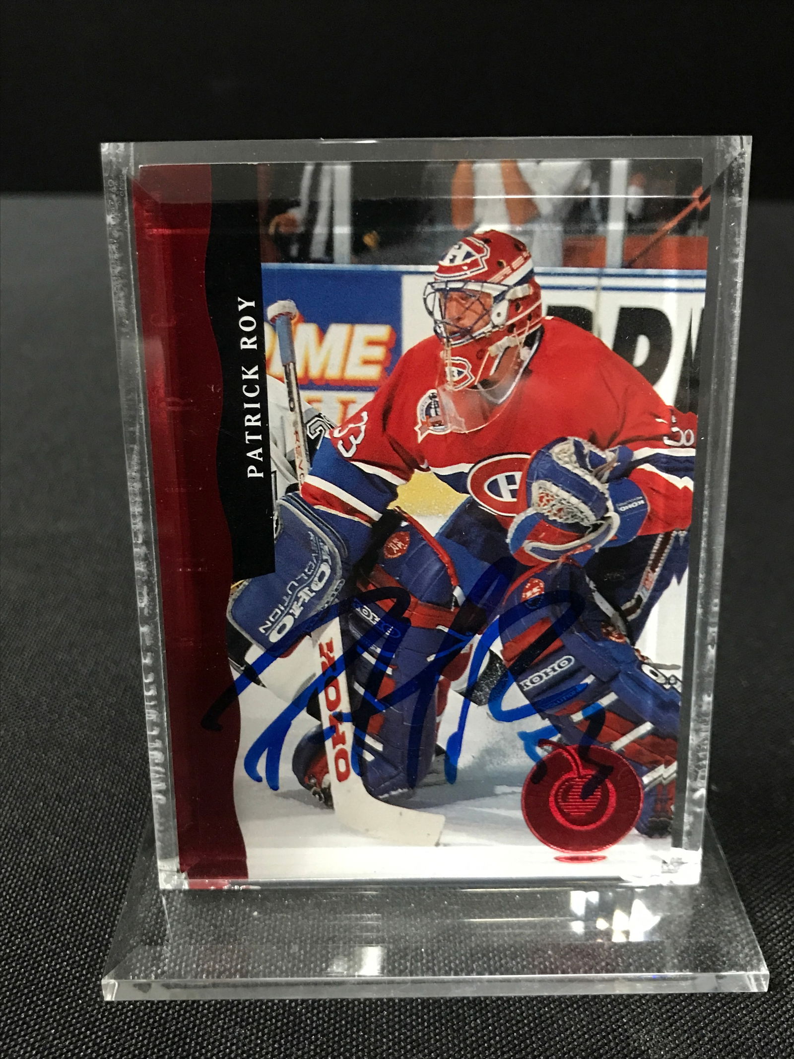 PATRICK ROY SIGNED TRADING CARD (1 of 1)