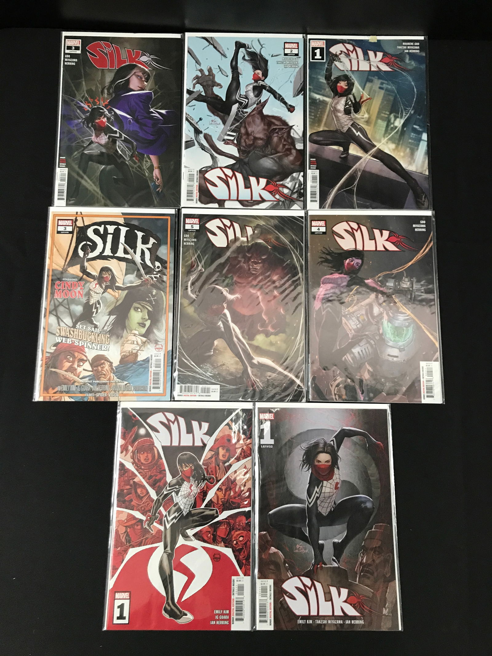 LOT OF 8 SILK COMICS - MARVEL COMICS: Prices are in Canadian dollars