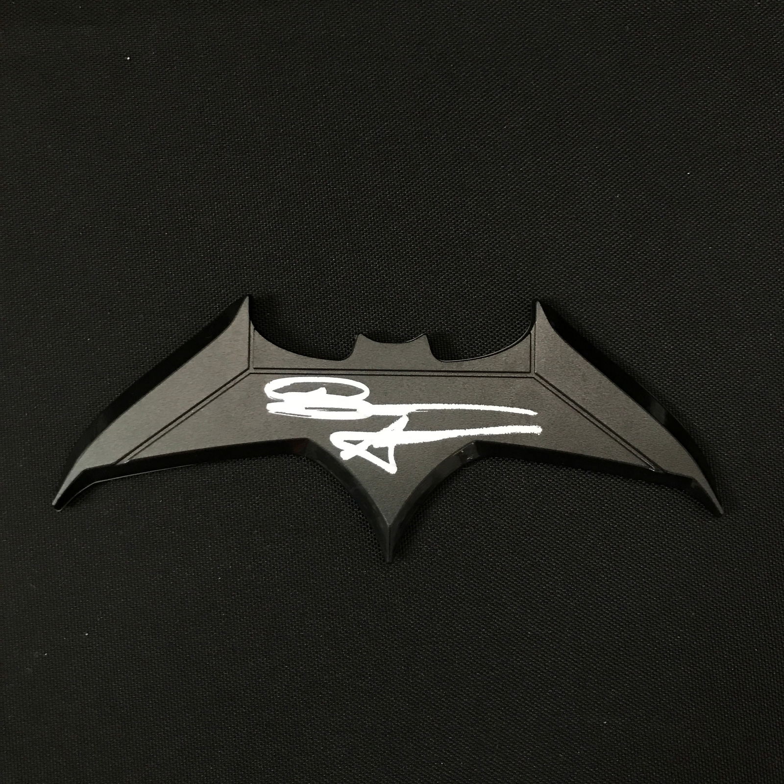 BEN AFFLECK SIGNED BATWING (KB COA) (1 of 1)