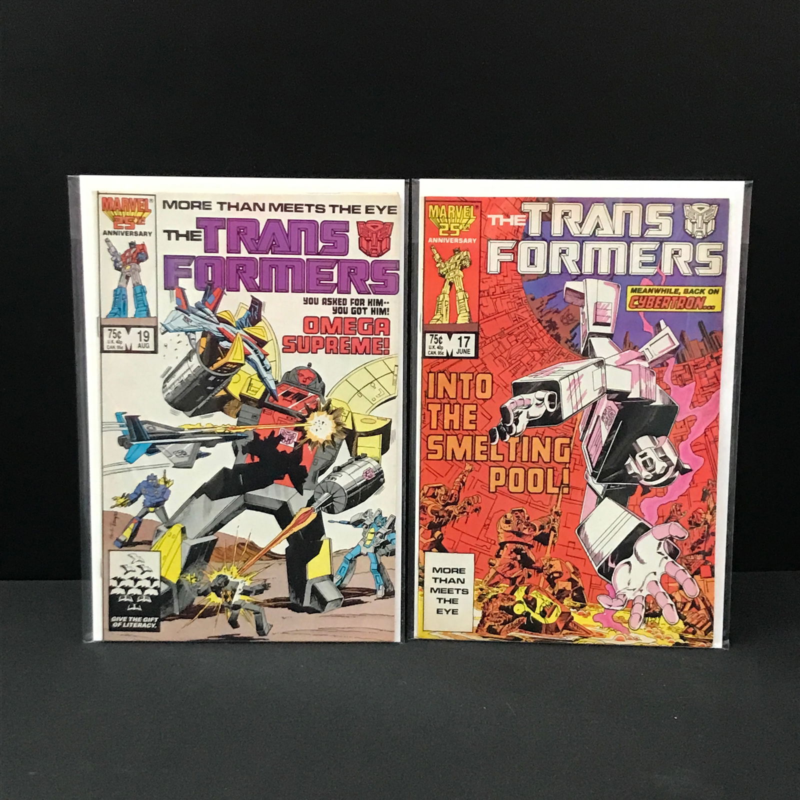LOT OF 2 TRANSFORMERS COMICS (MARVEL COMICS) (1 of 1)