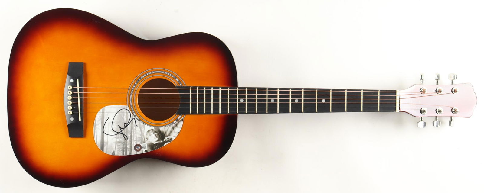 TAYLOR SWIFT SIGNED GUITAR BECKETT COA (1 of 2)
