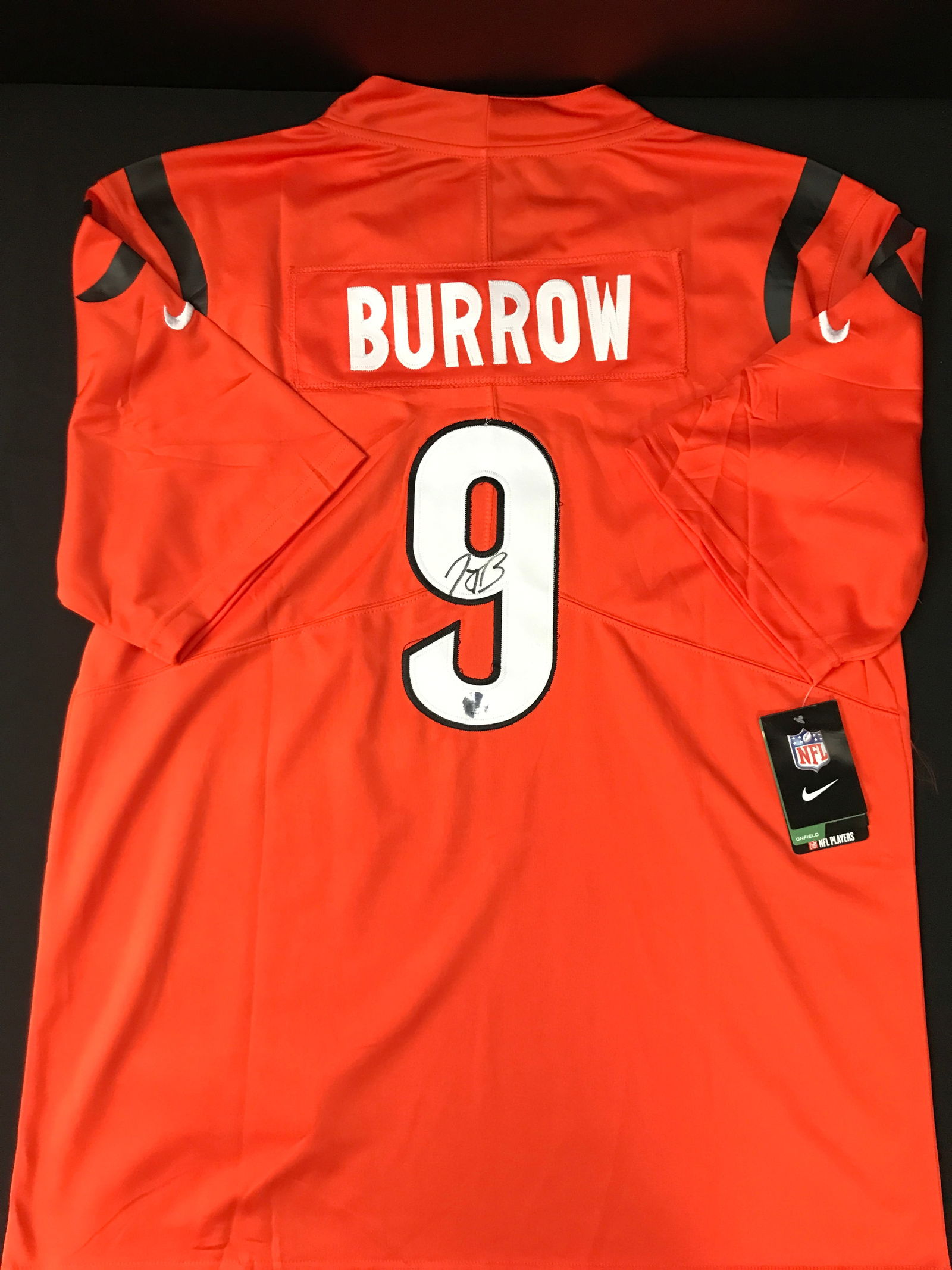 JOE BURROW SIGNED CINCINATTI BENGALS JERSEY KB AUTHENTICS COA (1 of 3)