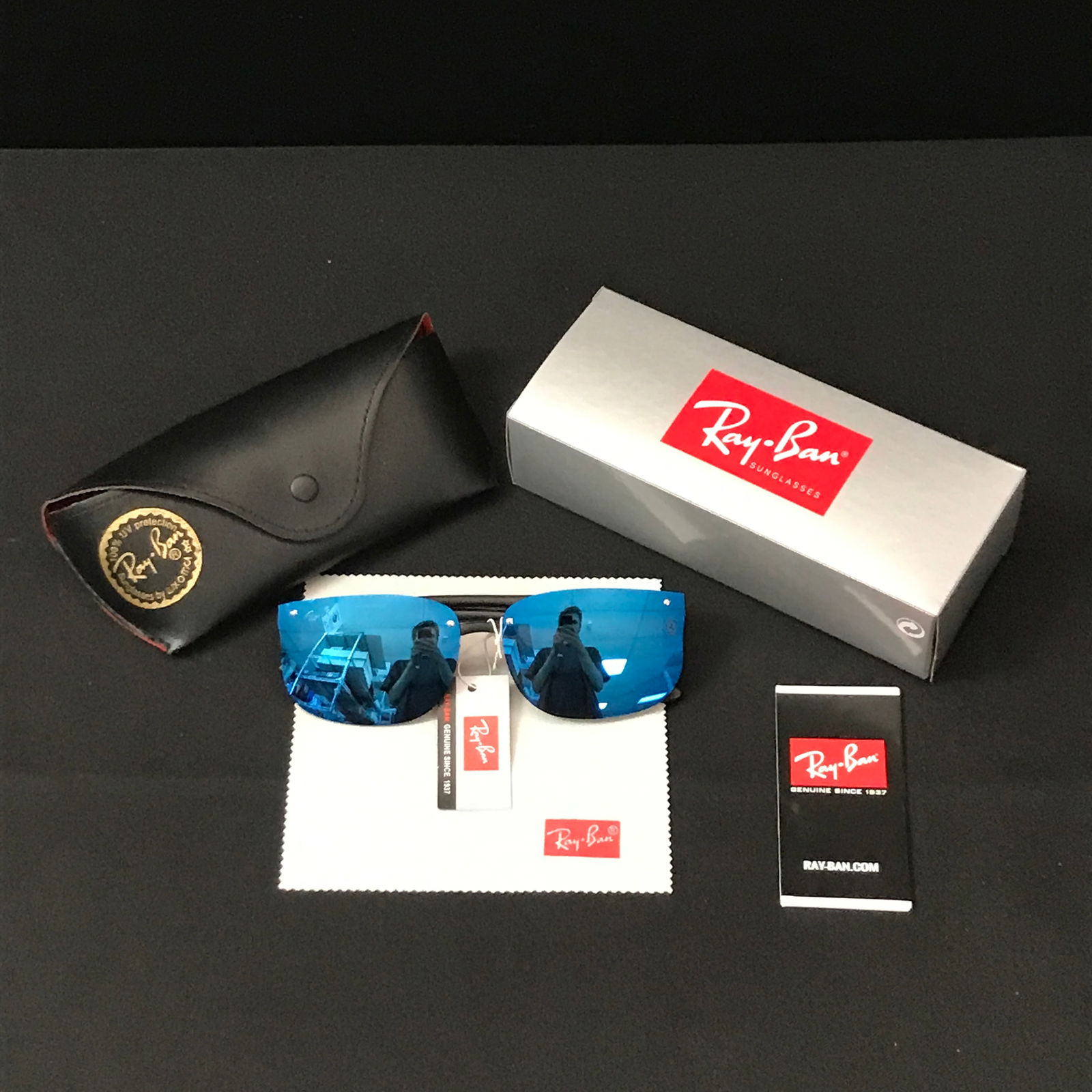BNIB RAY BAN SUNGLASSES WITH ACCESSORIES (1 of 1)