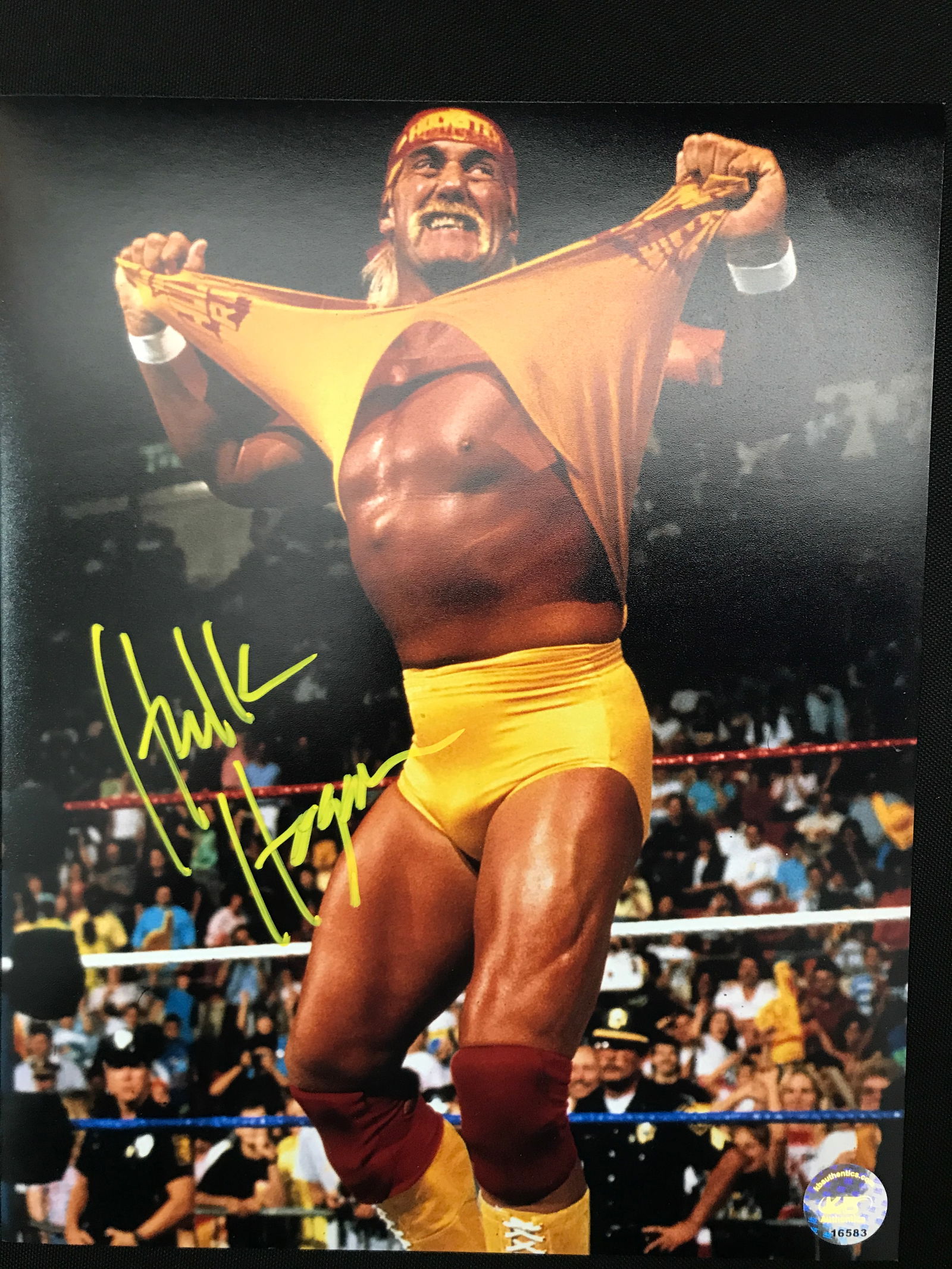 HULK HOGAN SIGNED 8X10 - KB COA (1 of 1)