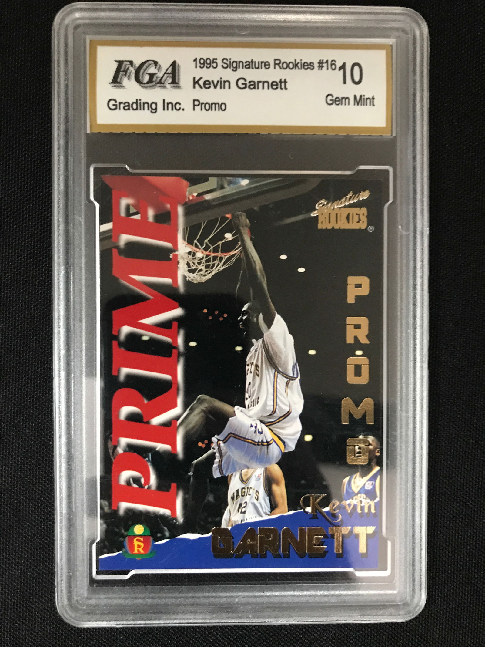 1995 SIGNATURE ROOKIES KEVIN GARNETT TRADING CARD - FGA GRADE 10 (1 of 2)