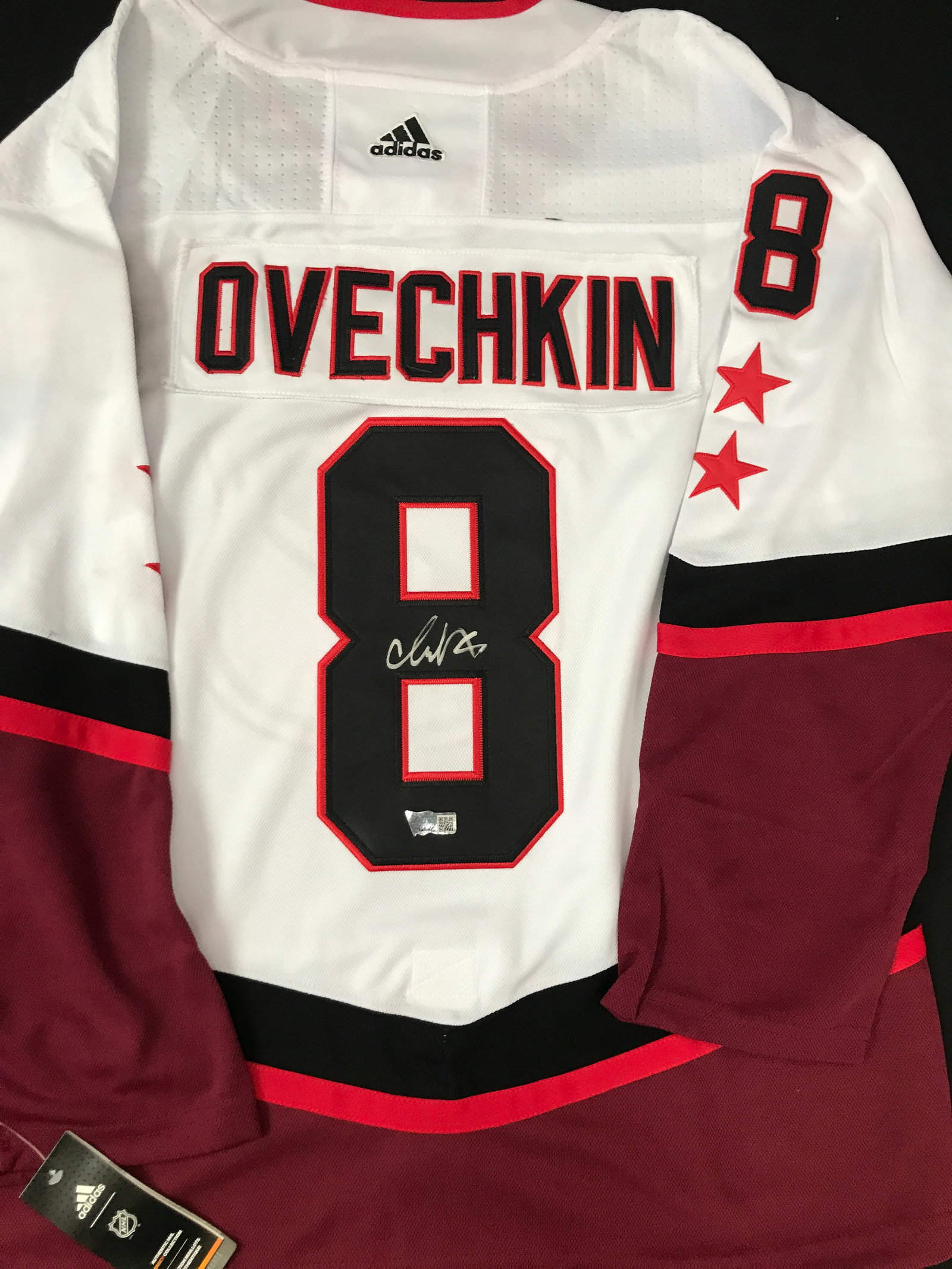 ALEXANDER OVECHKIN SIGNED WASHINGTON CAPITOLS JERSEY - KB COA: Prices are in Canadian dollars