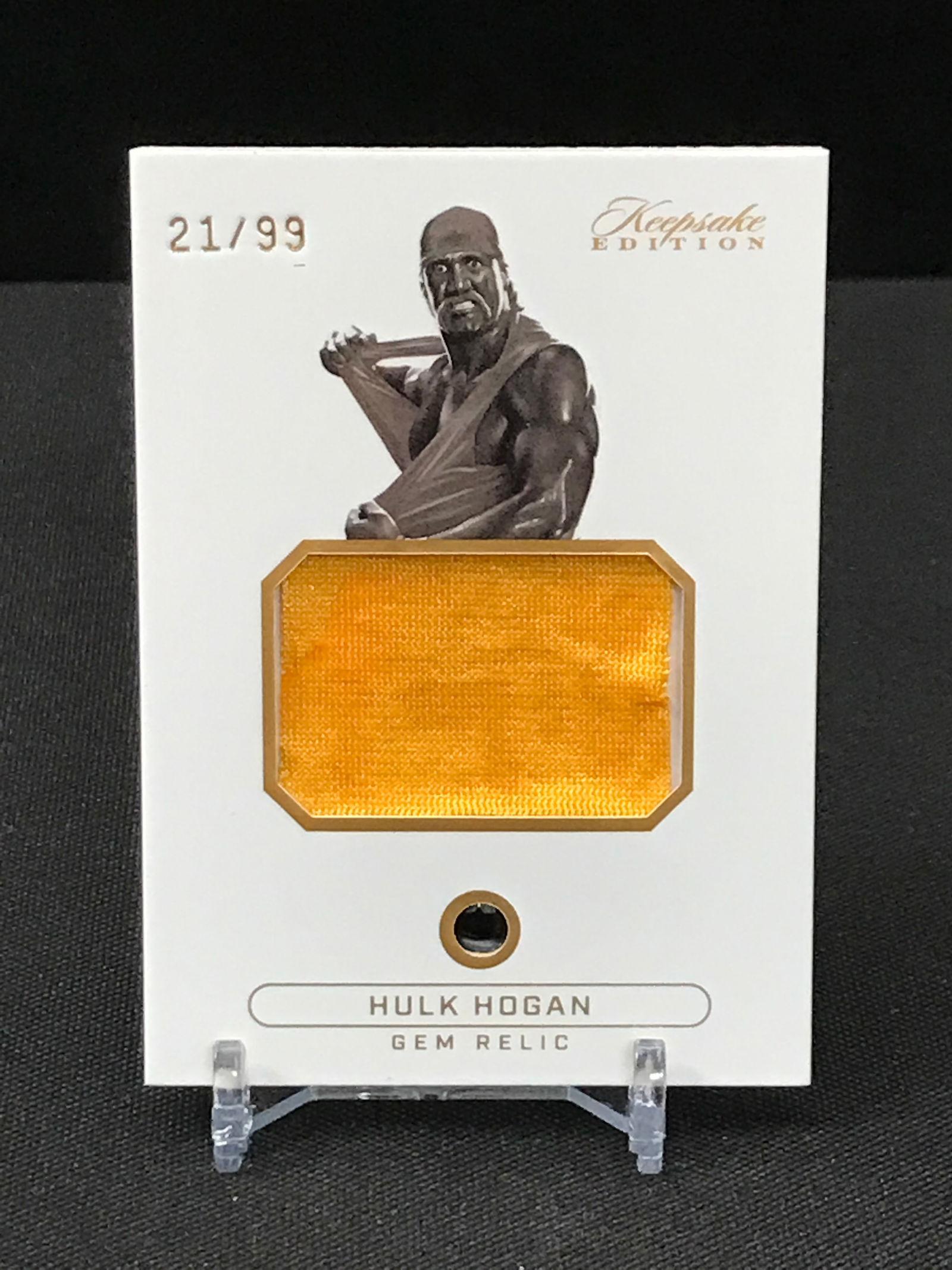HULK HOGAN GEM PATCH RELIC TRADING CARD 21/99 (1 of 2)