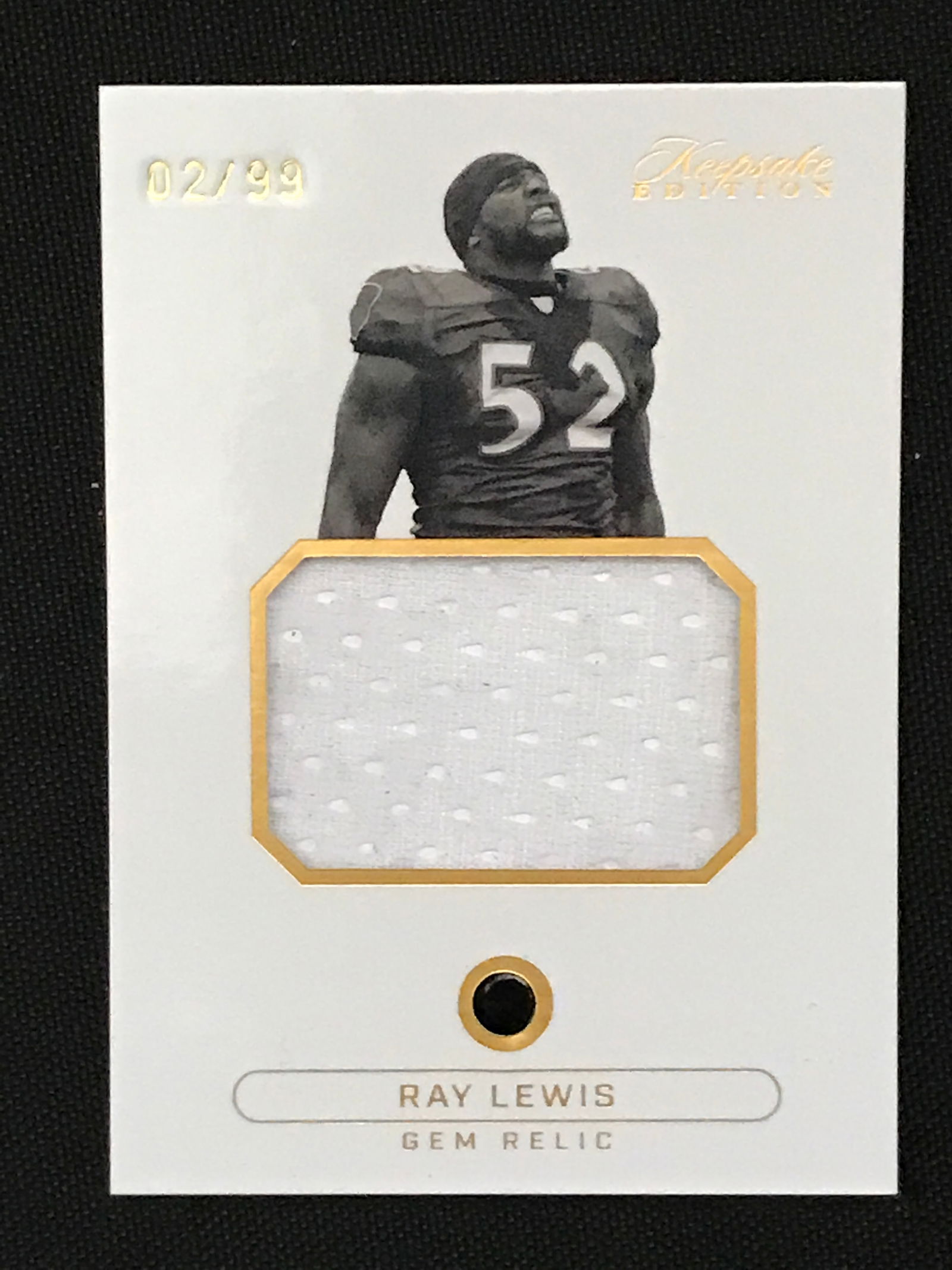 RAY LEWIS GEM RELIC TRADING CARD - KEEPSAKE EDITION 02/99 (1 of 2)