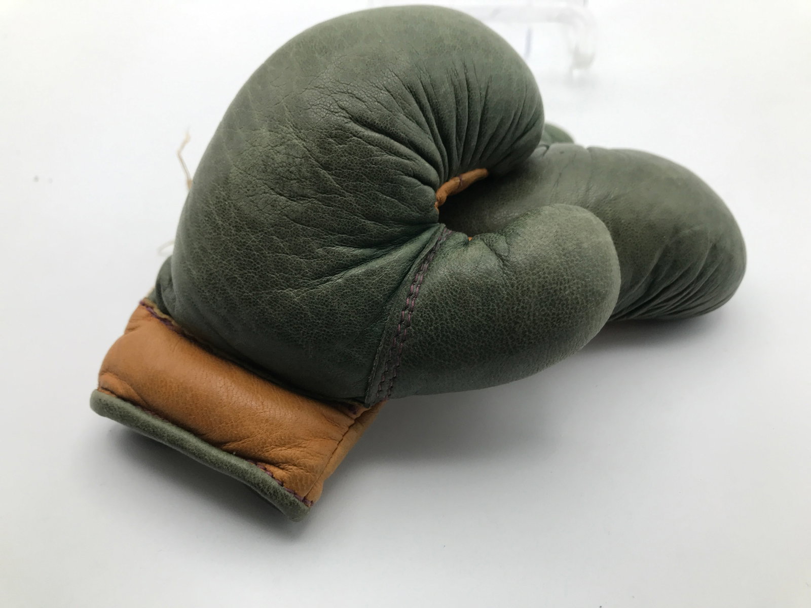 1947 VINTAGE MINI BOXING GLOVES: Prices are in Canadian dollars