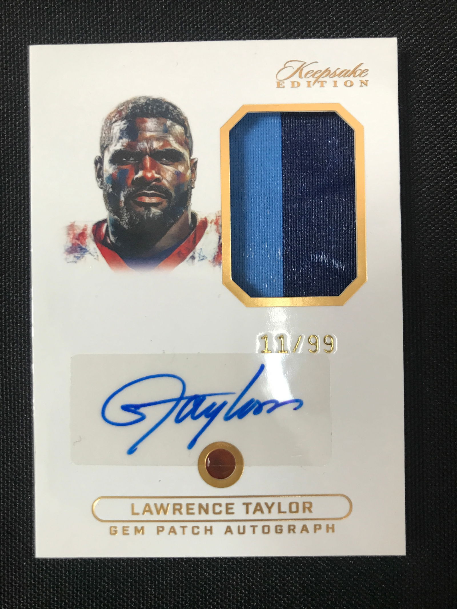 LAWRENCE TAYLOR SIGNED GEM RELIC PATCH CARD 11/99 (1 of 1)