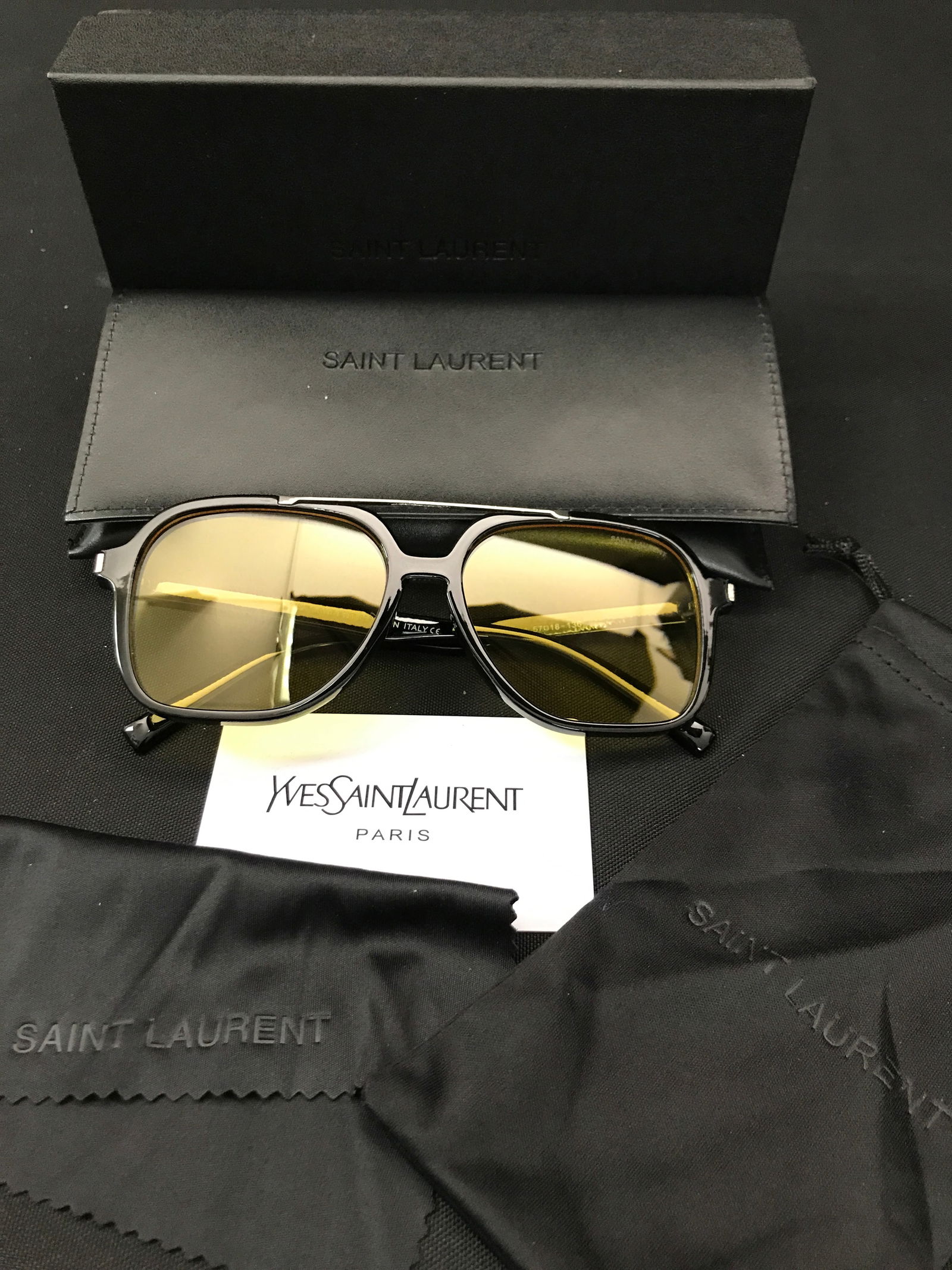 BNIB YVES ST LAURENT SUNGLASSES WITH CASE (1 of 4)