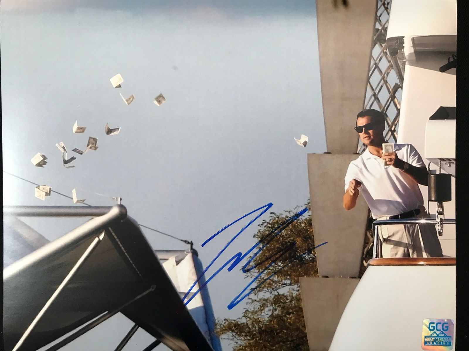 LEONARDO DI CAPRIO SIGNED WOLF OF Wall Street 11 X 14 - GCG COA (1 of 1)