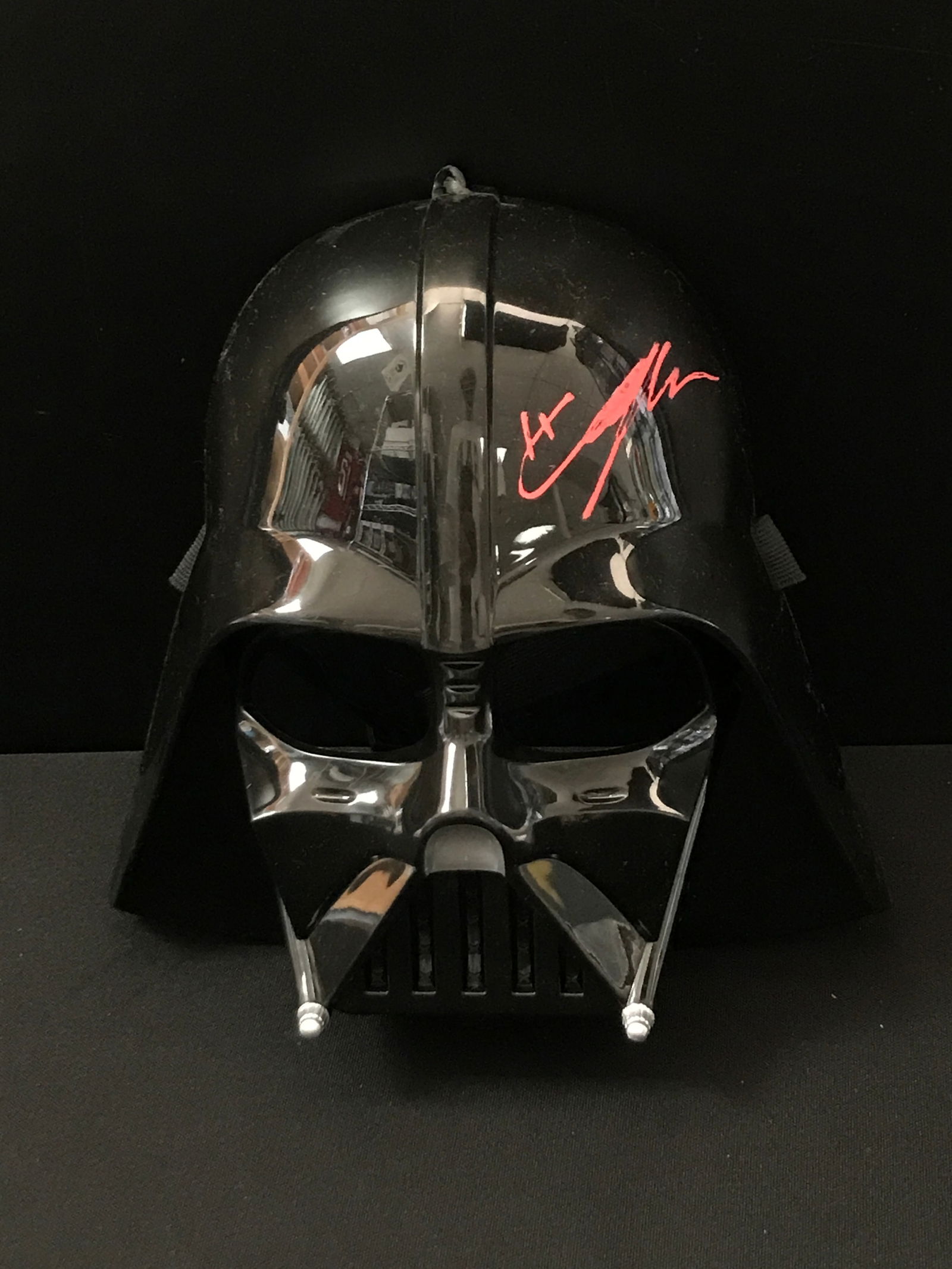 HAYDEN CHRISTENSEN SIGNED DARTH VADER MASK - WWOC COA (1 of 1)