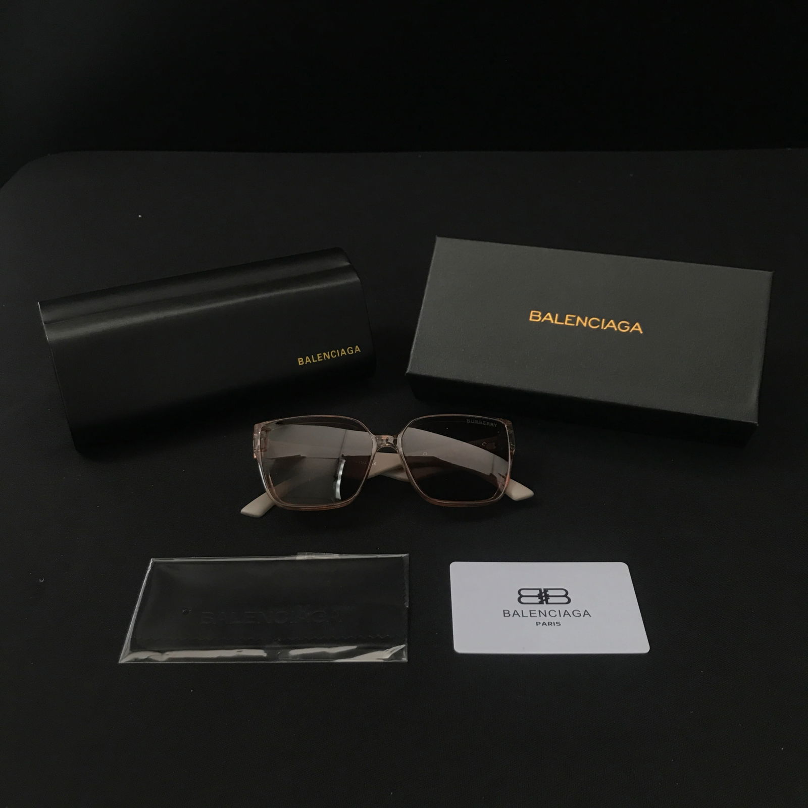 BNIB BALENCIAGA SUNGLASSES WITH BOX AND ACCESSORIES (1 of 3)
