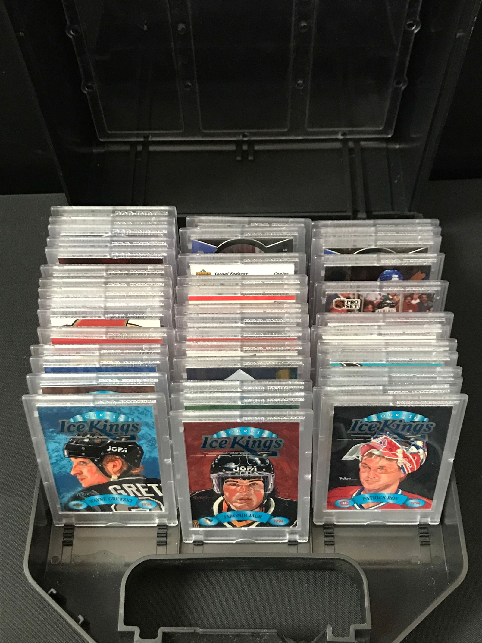 CASE WITH VINTAGE ICE KINGS STAR CARDS ENCASED (1 of 1)