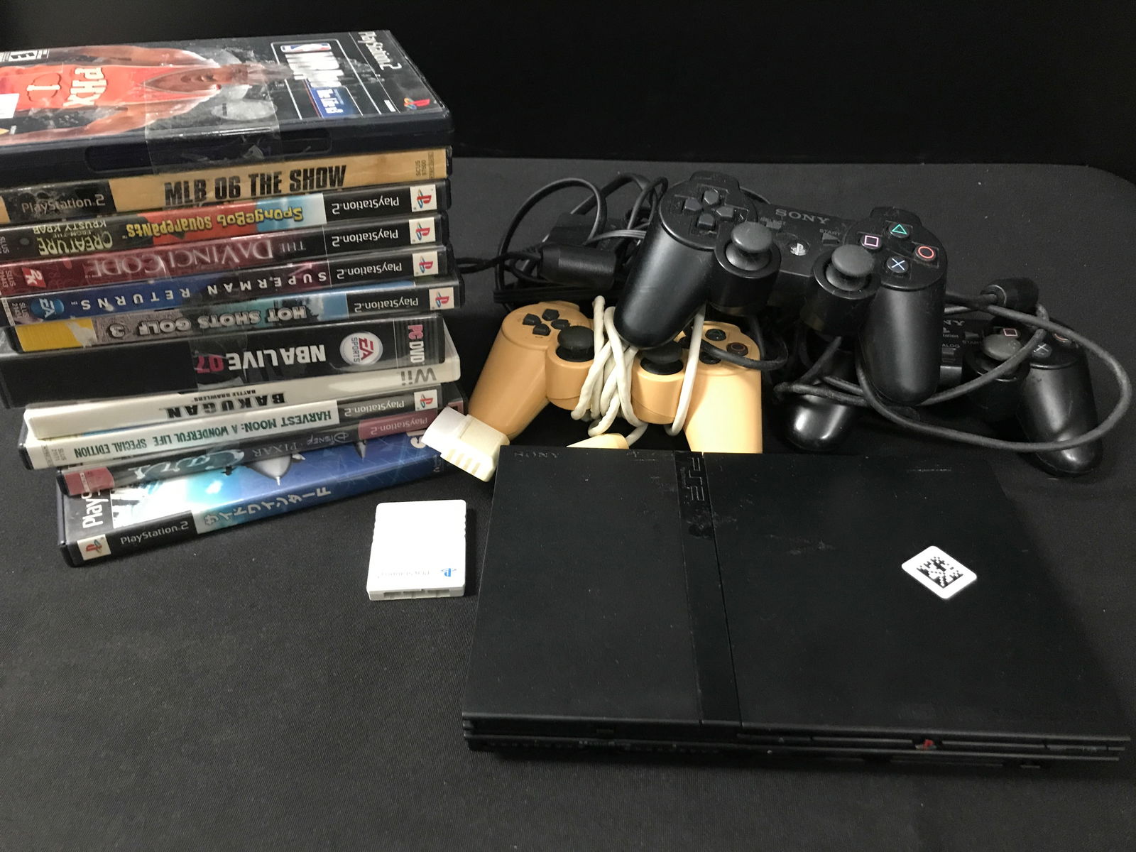 PS2 MINI CONSOLE WITH 11 GAMES AND 3 CONTROLLERS (1 of 1)