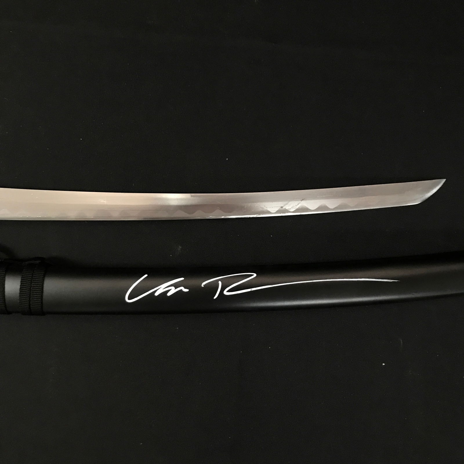 UMA THURMAN SIGNED KILL BILL SAMURAI SWORD WITH COA (1 of 2)