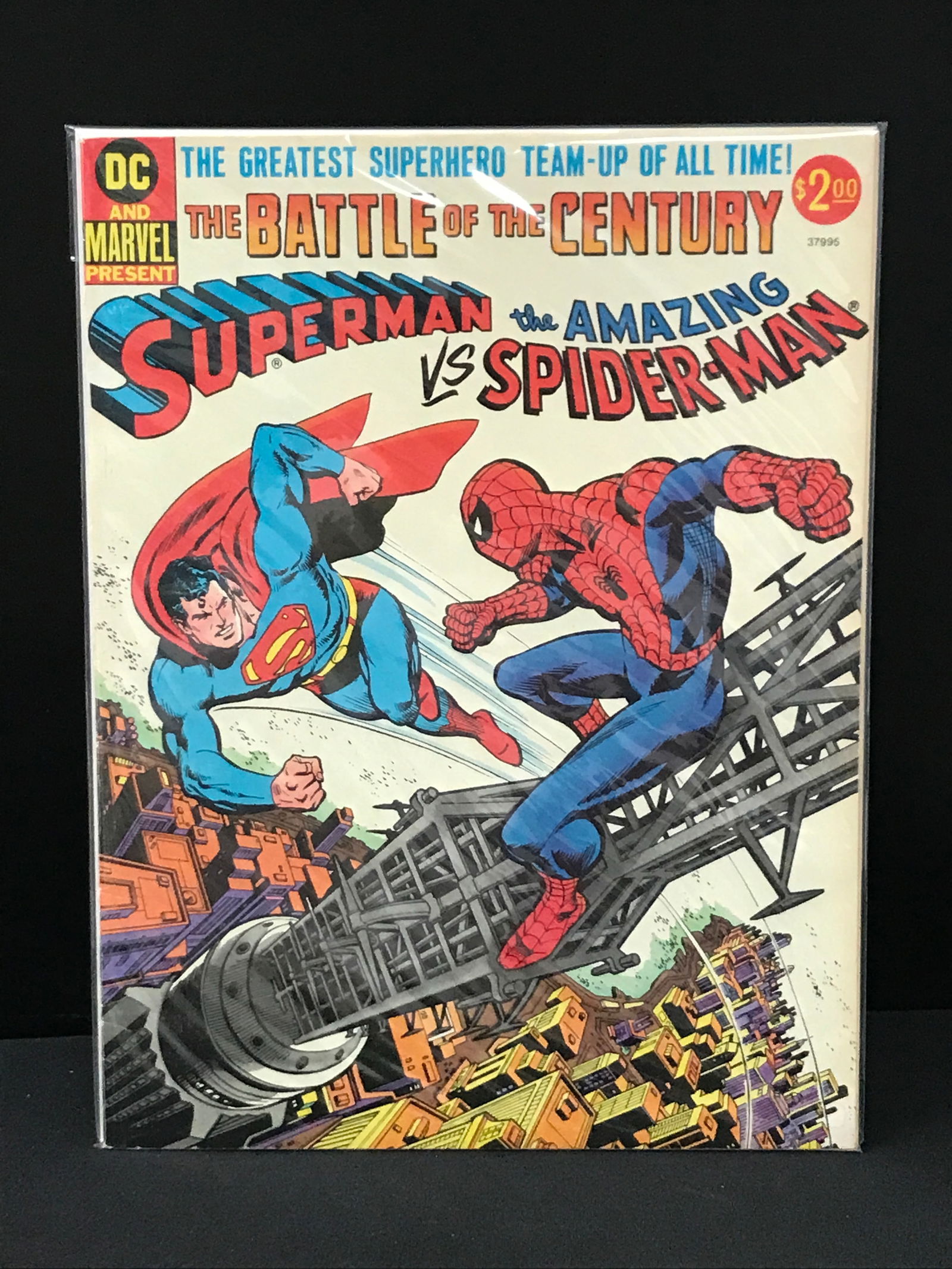 OVERSIZED DCMARVEL COMICS SUPERMAN VS THE AMAZING SPIDERMAN (1 of 1)